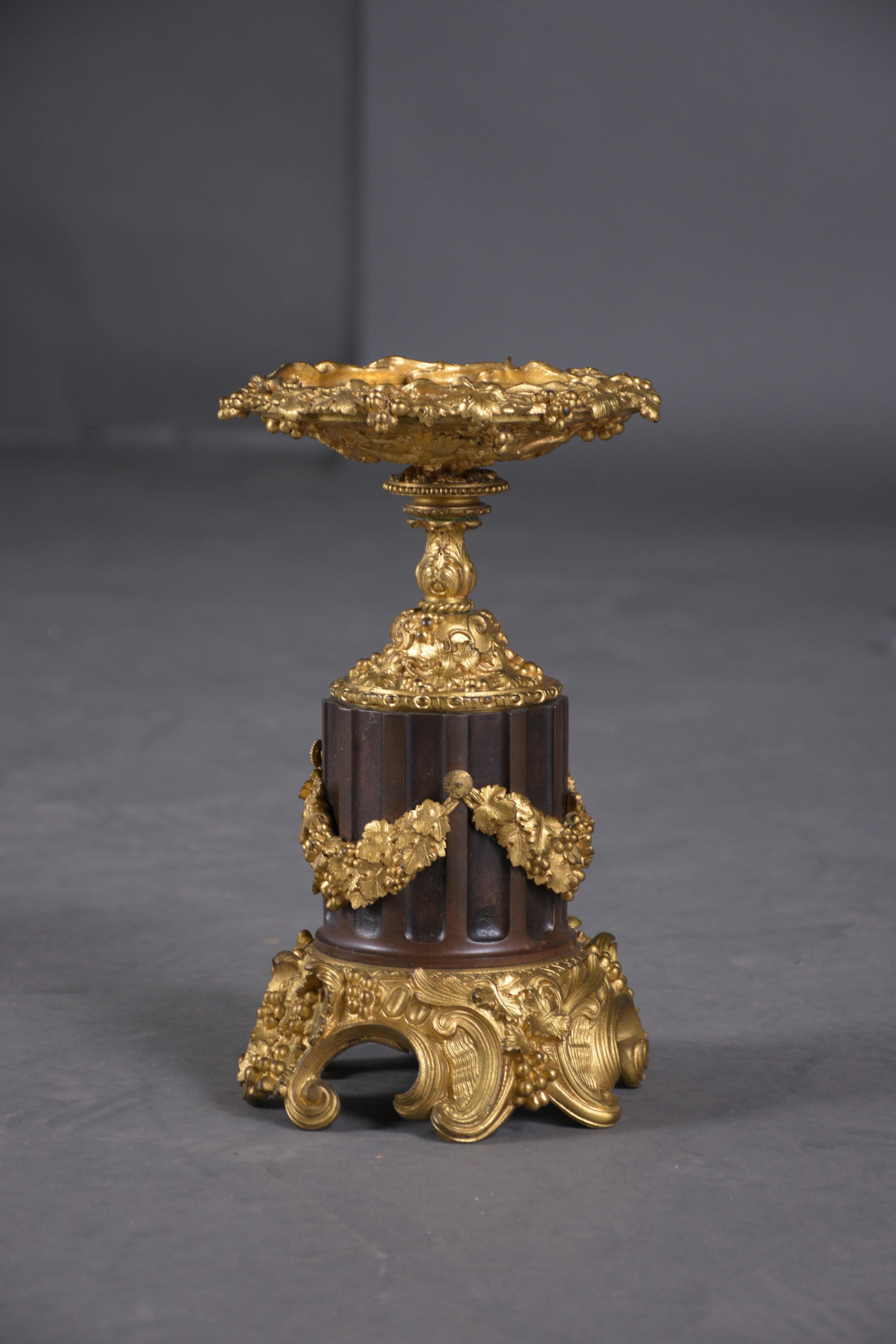 Elegant 19th-Century French Bronzed Urns with Gold Ormolu Details 1