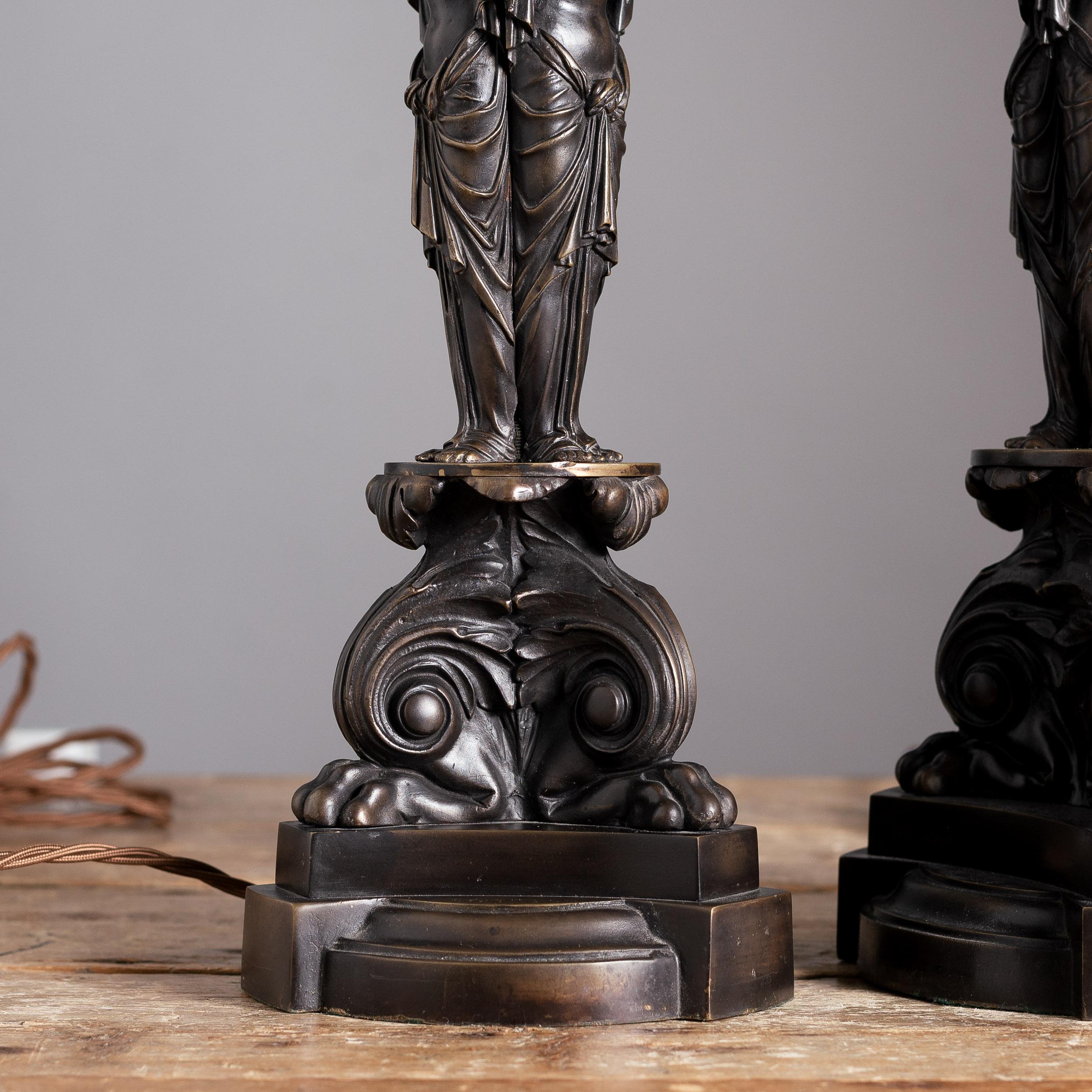 Coppia di lampade da tavolo in bronzo del XIX secolo In condizioni buone in vendita a London, GB