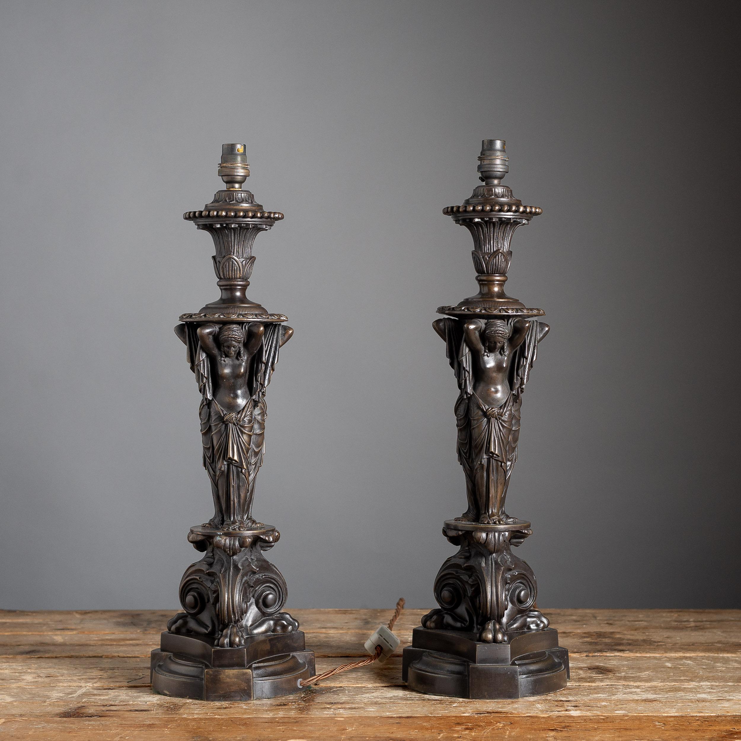 Coppia di lampade da tavolo in bronzo del XIX secolo in vendita 1