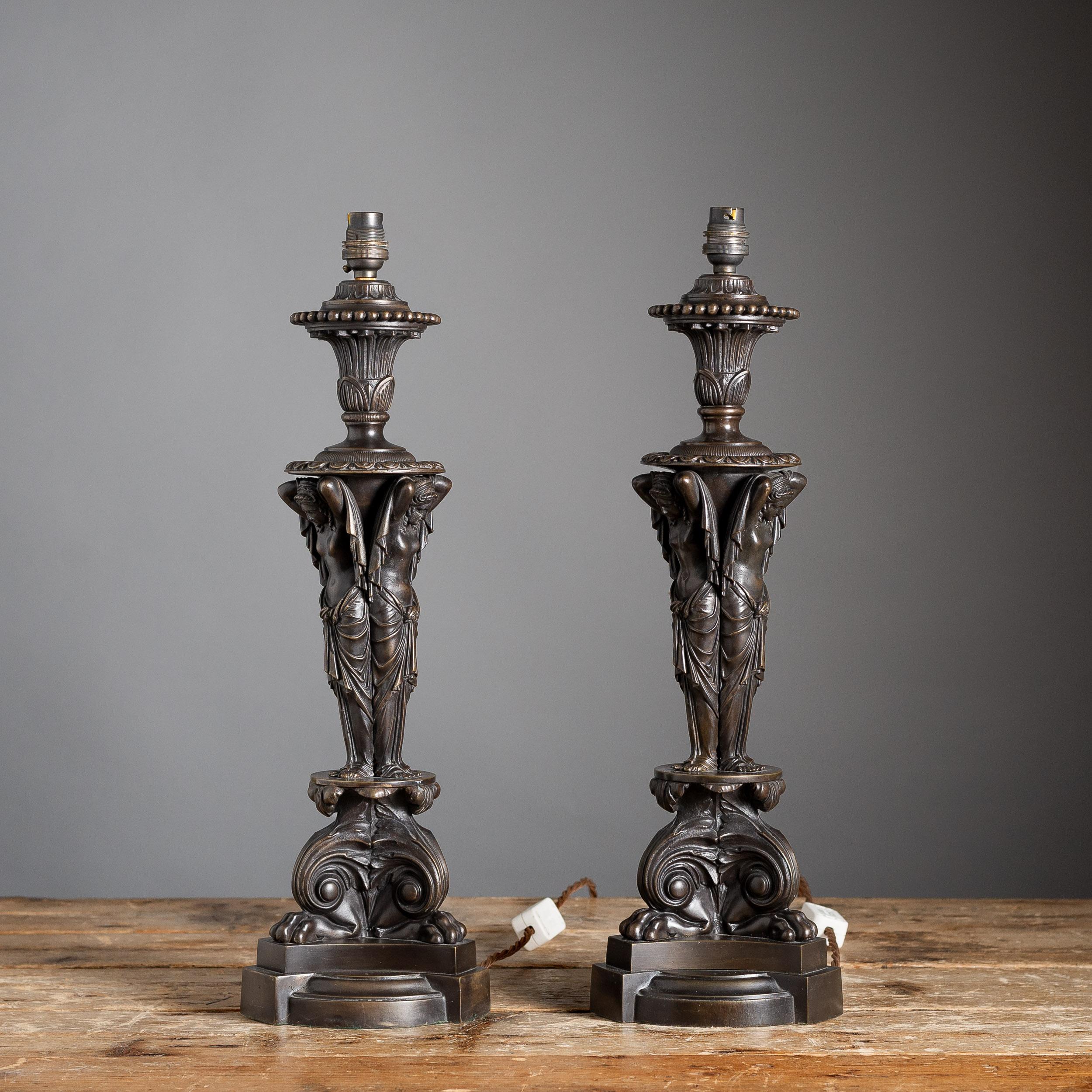 Coppia di lampade da tavolo in bronzo del XIX secolo in vendita 2
