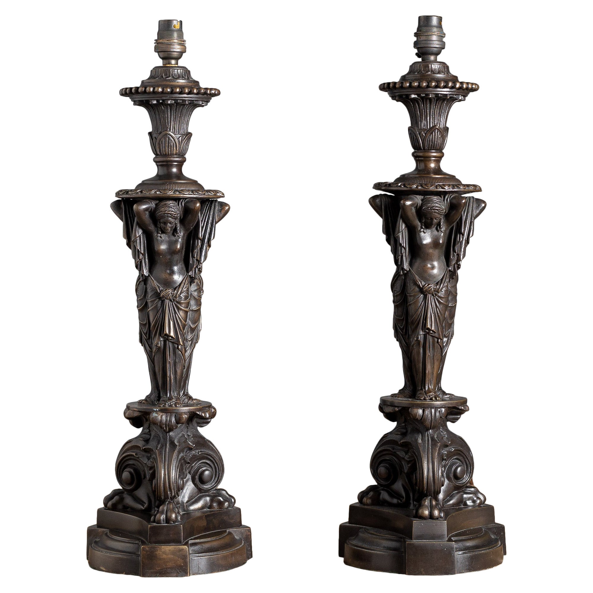 Coppia di lampade da tavolo in bronzo del XIX secolo in vendita