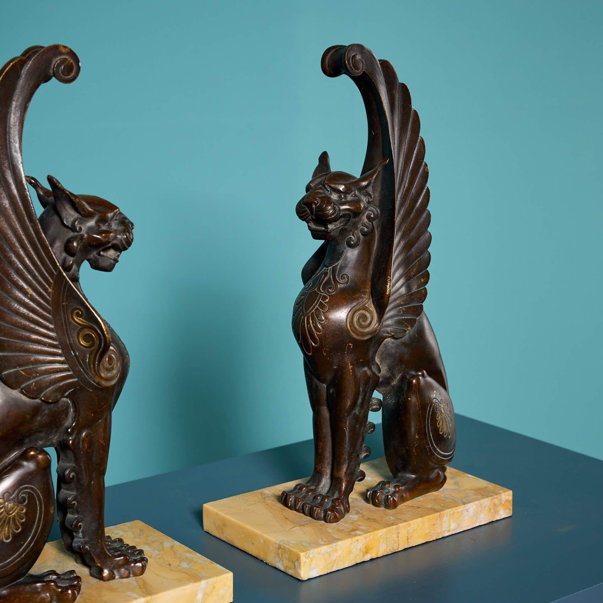 Pair of 19th Century Bronze Winged Lion Sculptures on Marble Bases For Sale 1