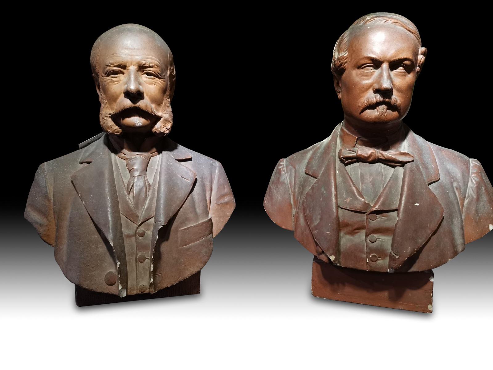 Gesso Pair of 19th Century Busts For Sale