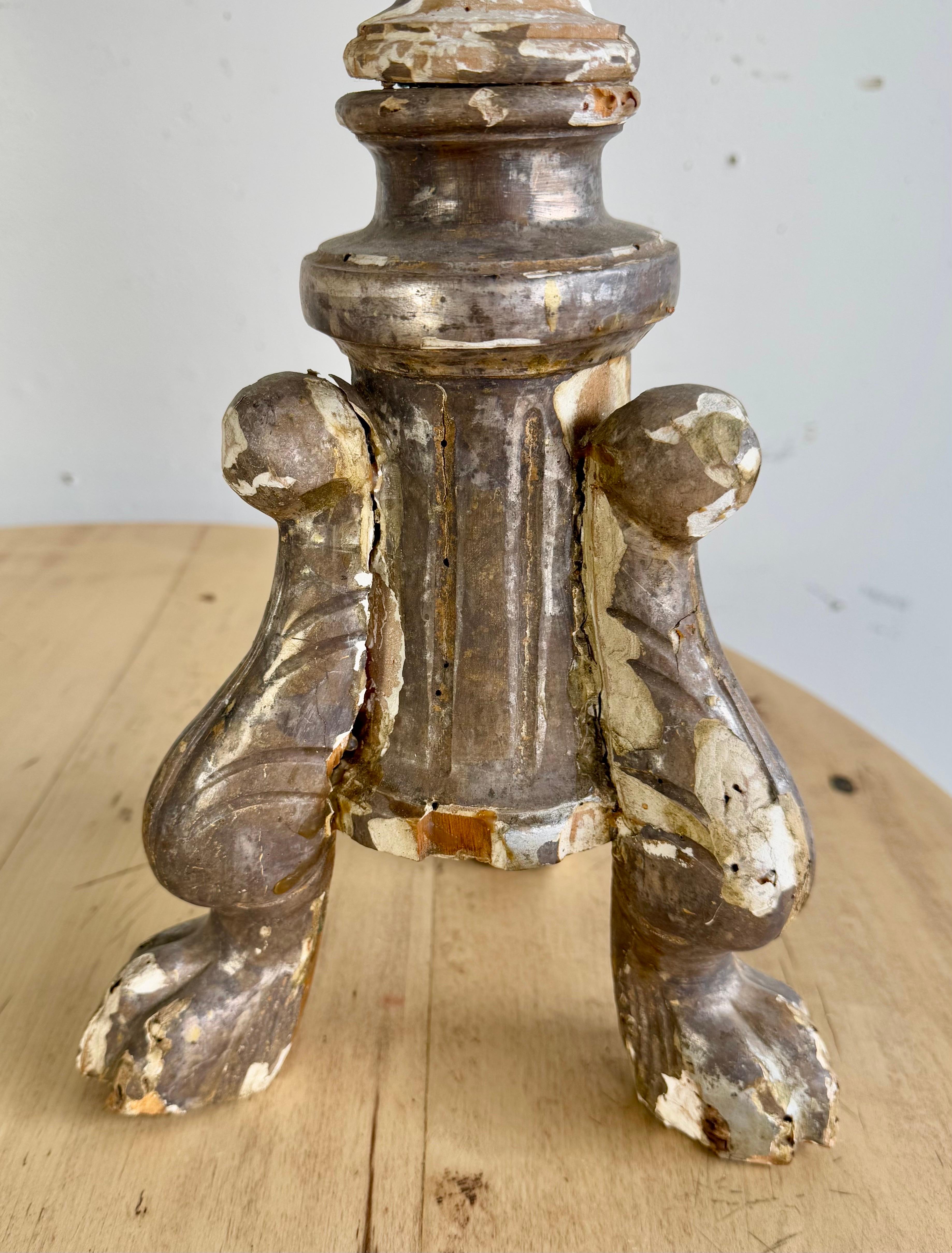 Romain classique Paire de lampes-bougies du 19e siècle avec abat-jour en parchemin en vente