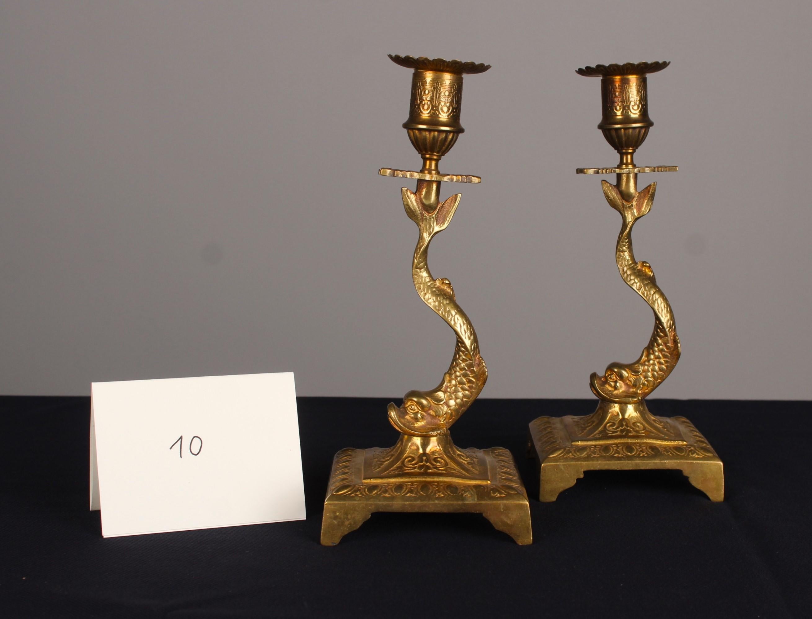 Paar Kerzenständer aus Messing des 19. Jahrhunderts, Delphine, Frankreich im Angebot 2