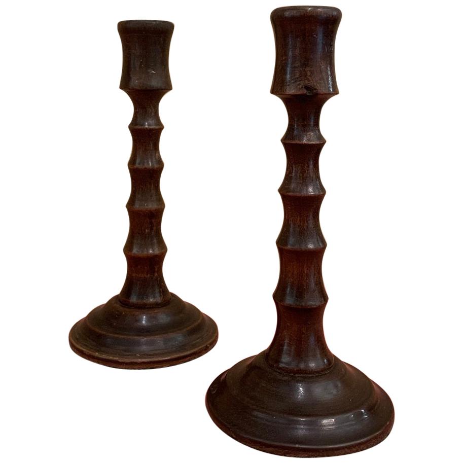 Pareja de candeleros del siglo XIX