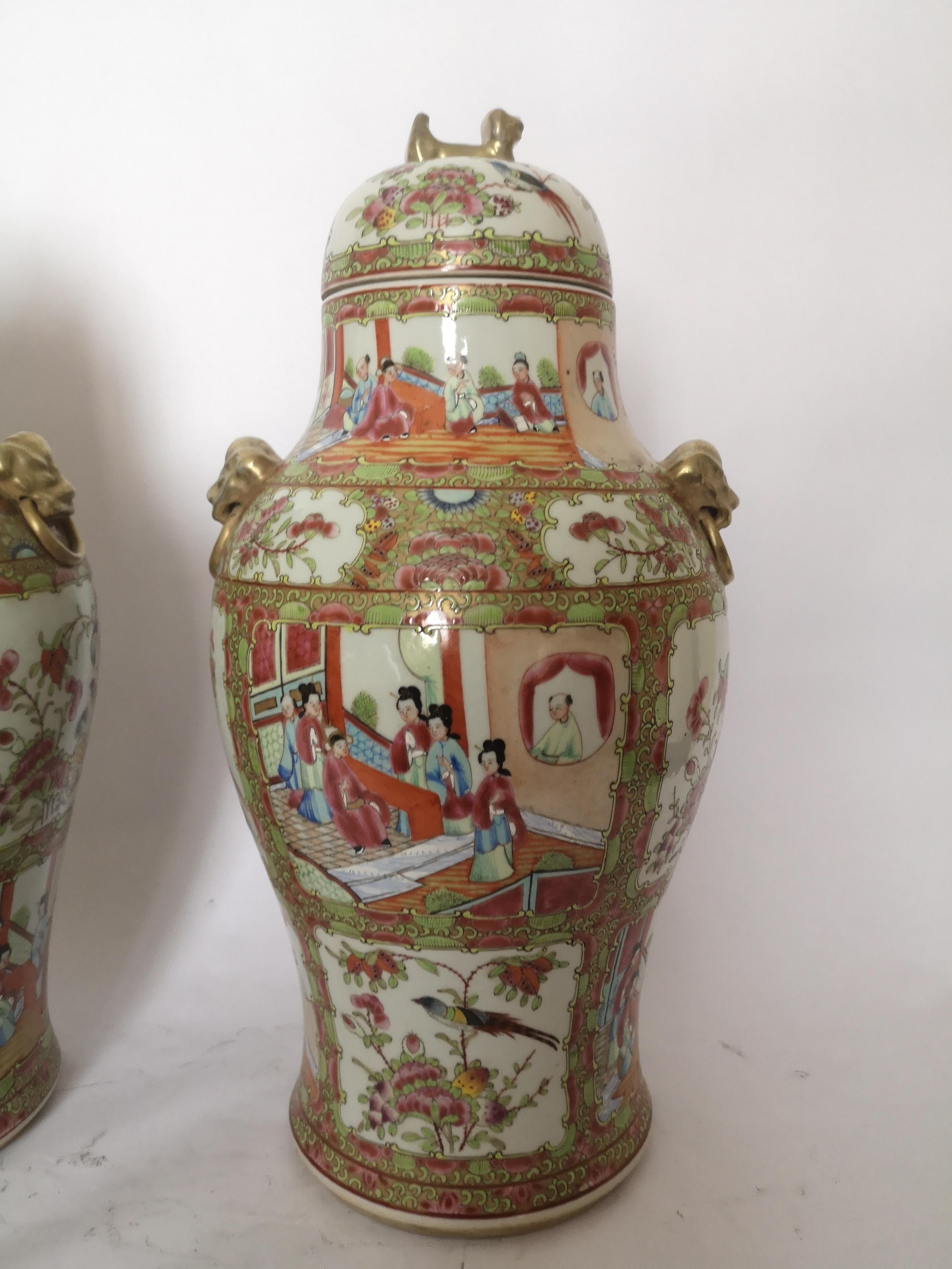 Pair of 19th Century Cantonese Famille Rose Chinese Porcelain Vases In Good Condition In London, GB