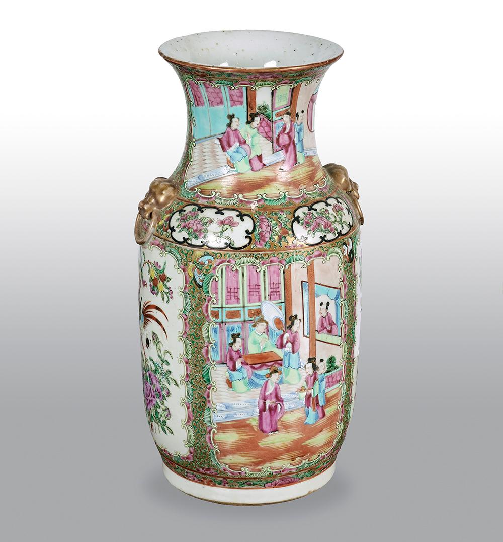 Chinese Export Pair of 19th Century Cantonese Vases For Sale