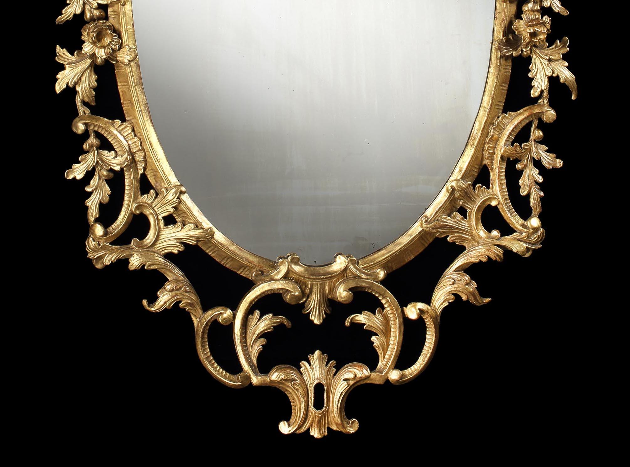 Pair of 19th Century Carved Giltwood Mirrors in the Chippendale Style In Good Condition For Sale In London, GB