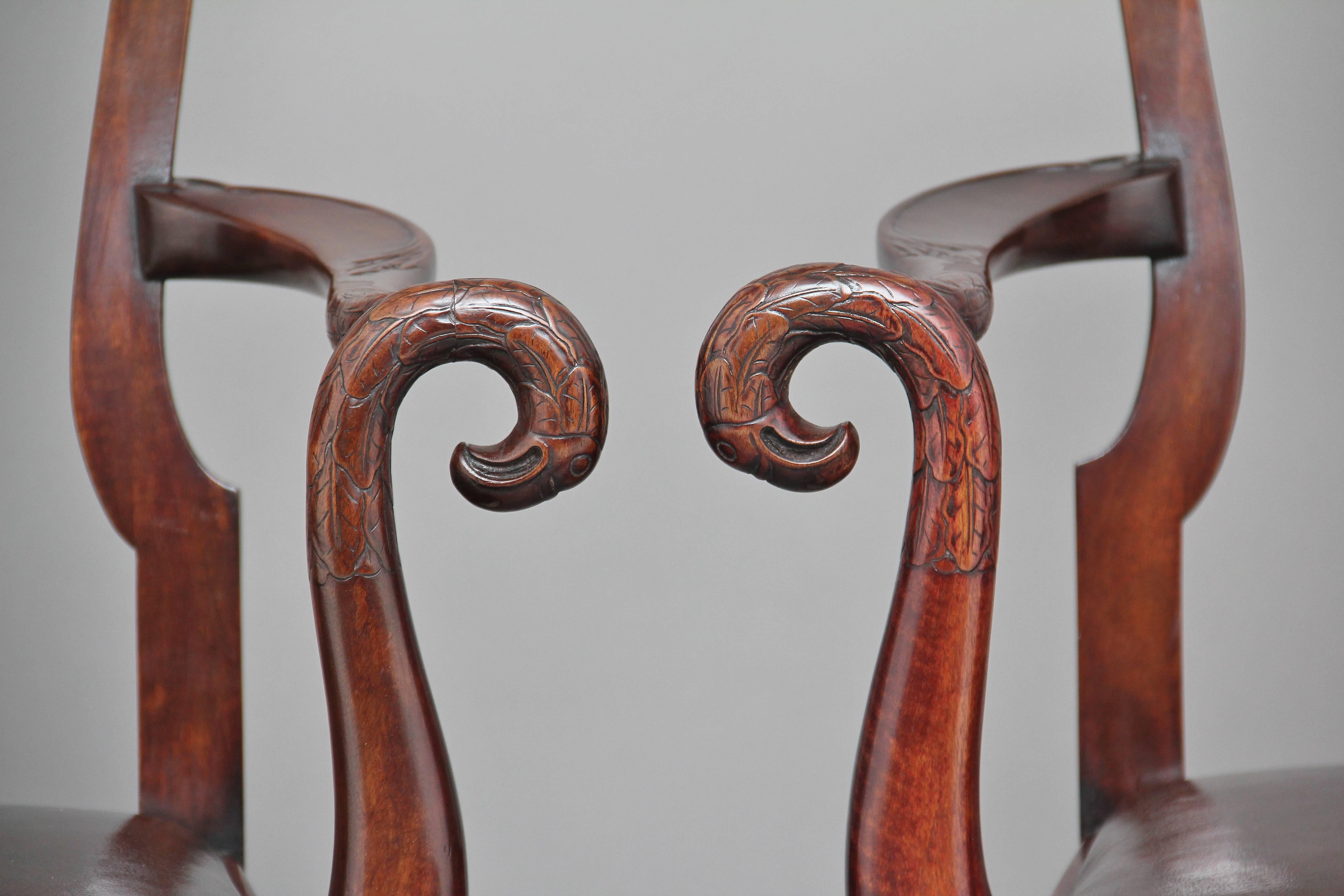 Pair of 19th Century Carved Mahogany Armchairs In Good Condition In Martlesham, GB