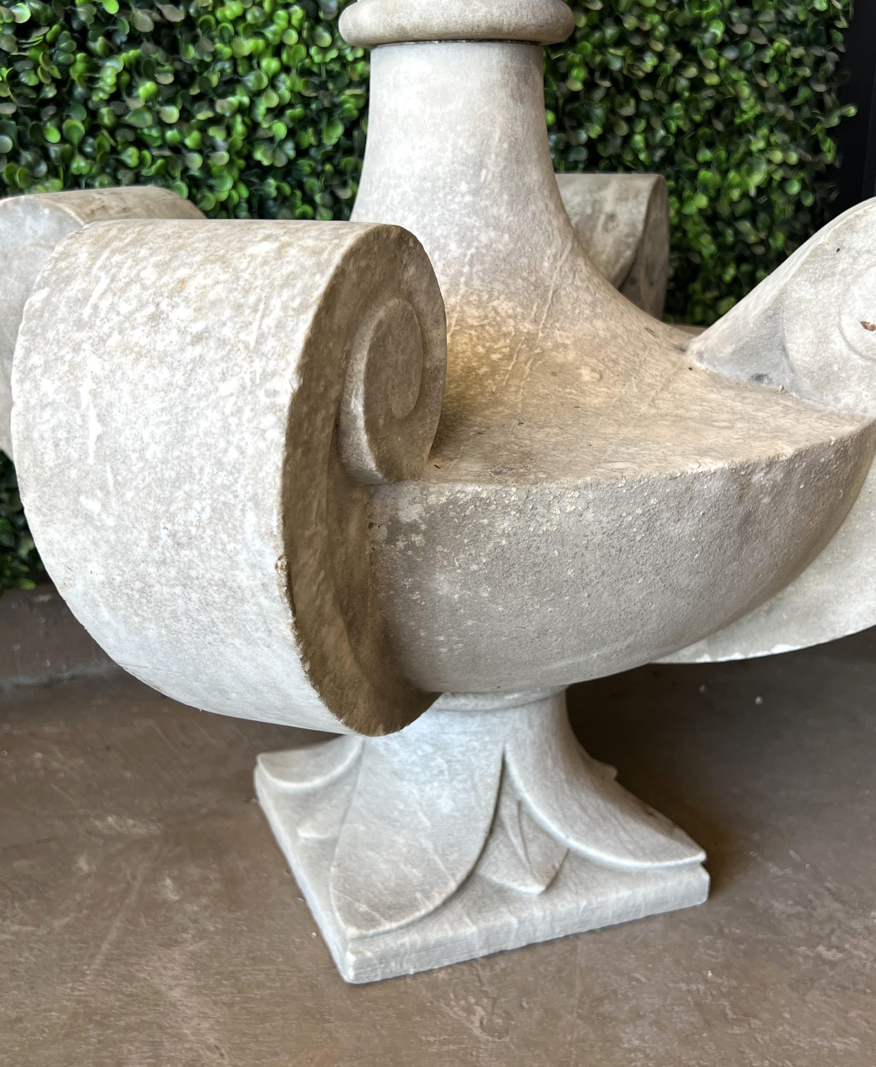 Pair of 19th Century Carved White Marble Finial Ornaments from France In Good Condition For Sale In Dallas, TX