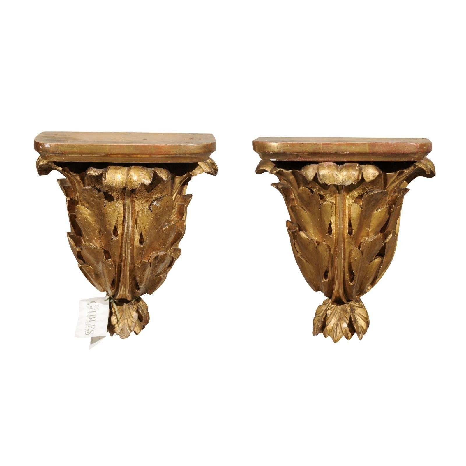 Pair of 19th Century Carved Wood Gilded Brackets, circa 1890 For Sale