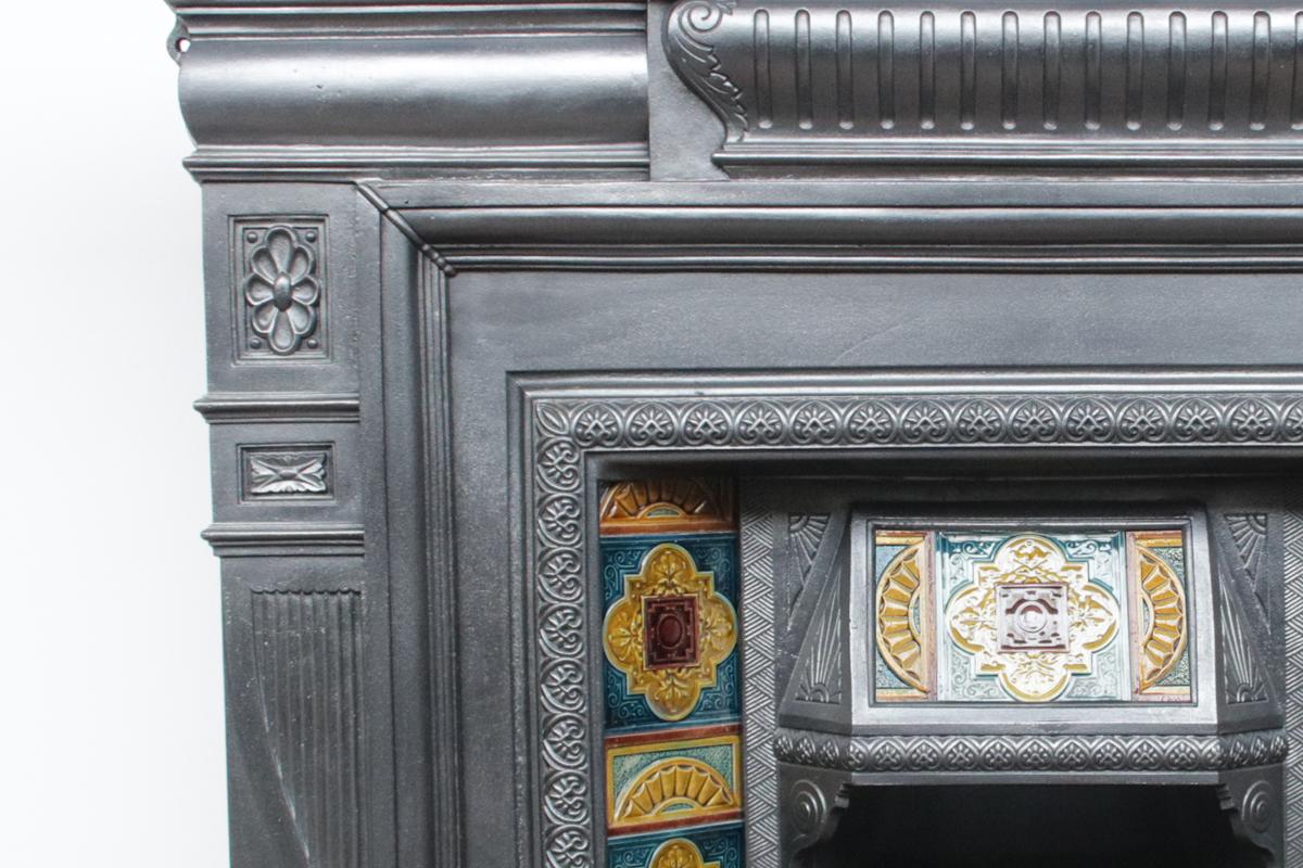Pair of 19th Century Cast Iron Fire Surrounds with Original Tiled Grates In Good Condition In Manchester, GB
