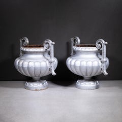 Pair of 19th Century Cast Iron Urns from France, 1800s