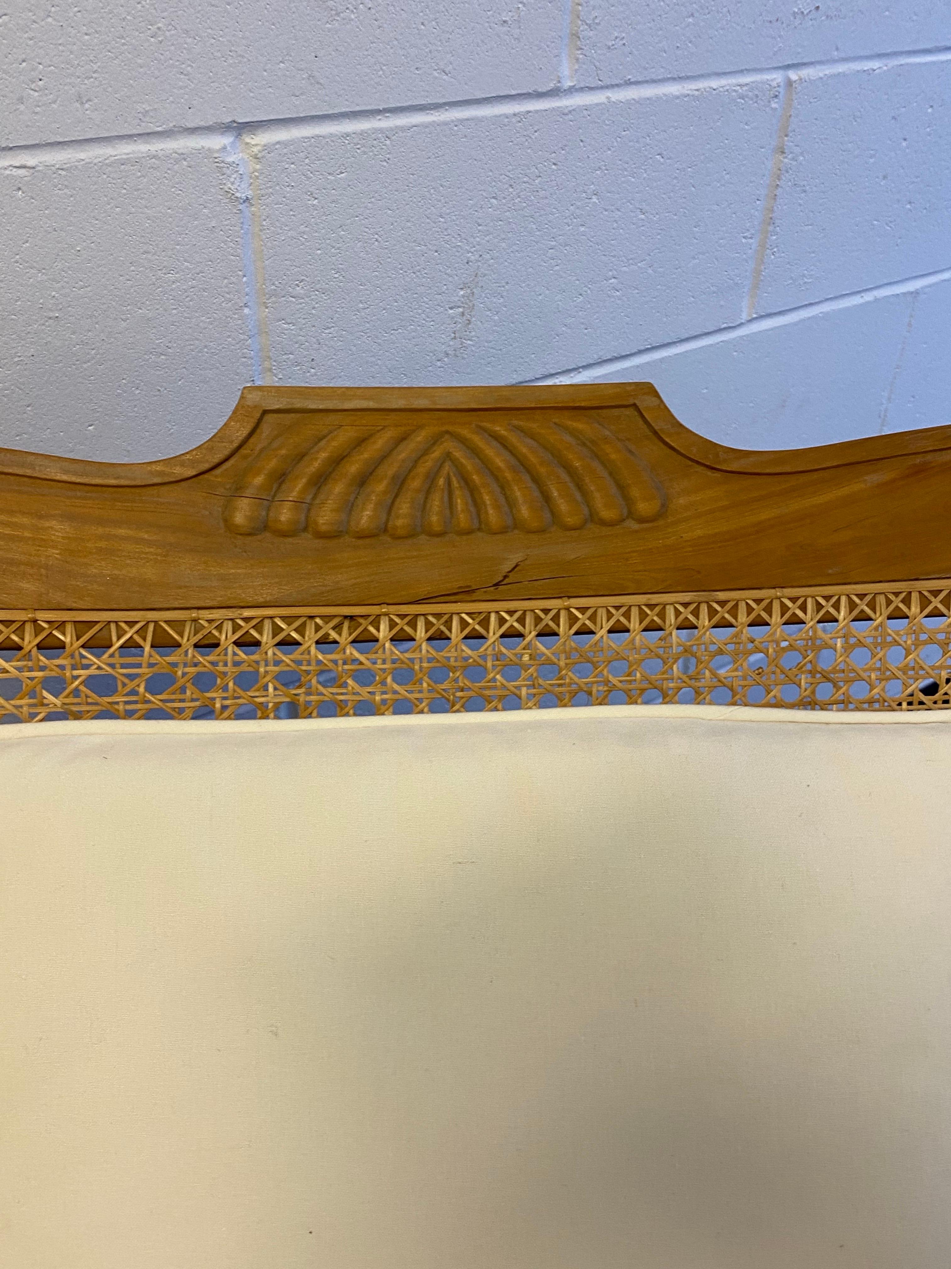 Pareja de sillones de salón de madera satinada y caña de Ceilán del siglo XIX en venta 3