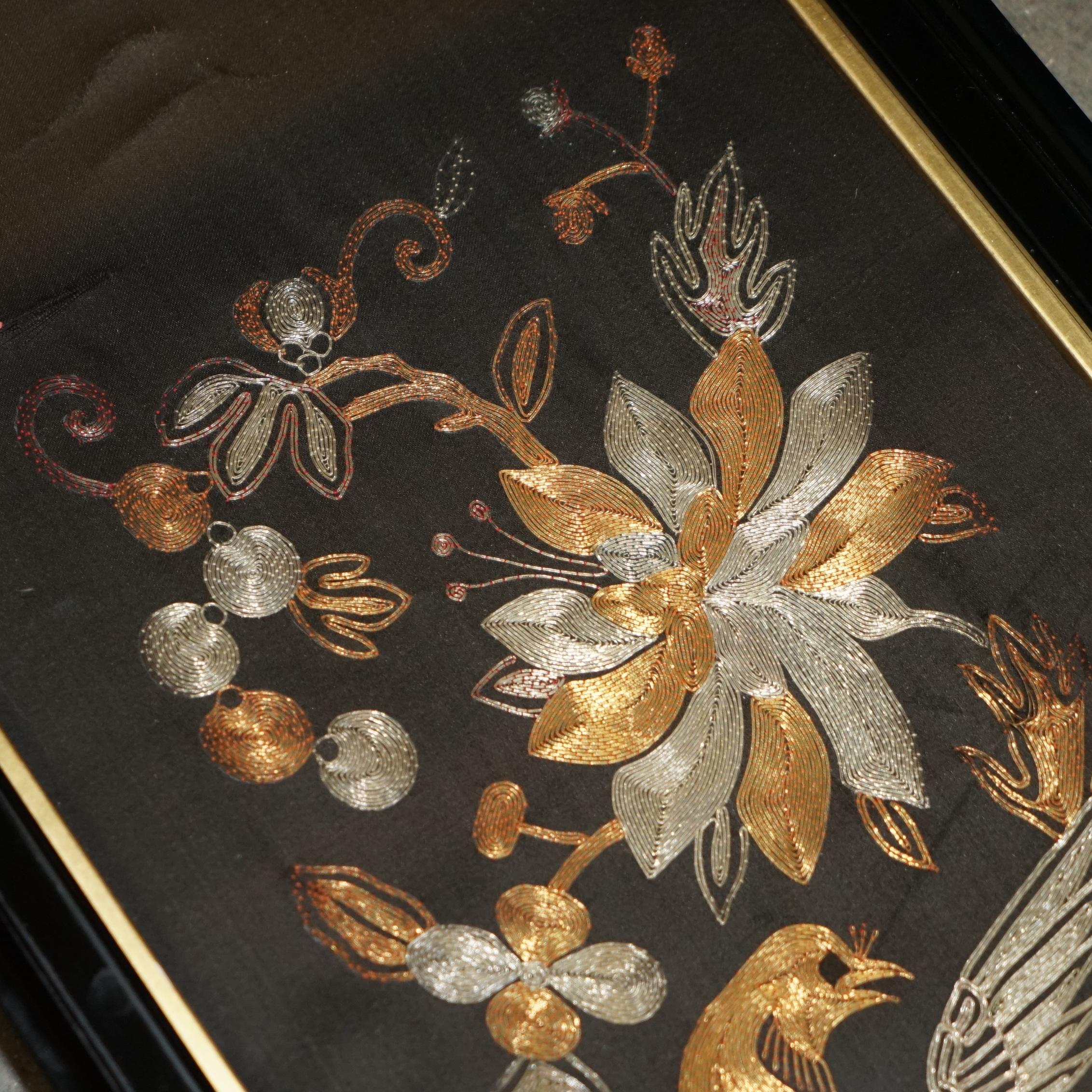 PAIR OF 19TH CENTURY CHINESE BiRD & FLOWERS GOLD SILVER STITCH SILK EMBROIDERIES For Sale 6