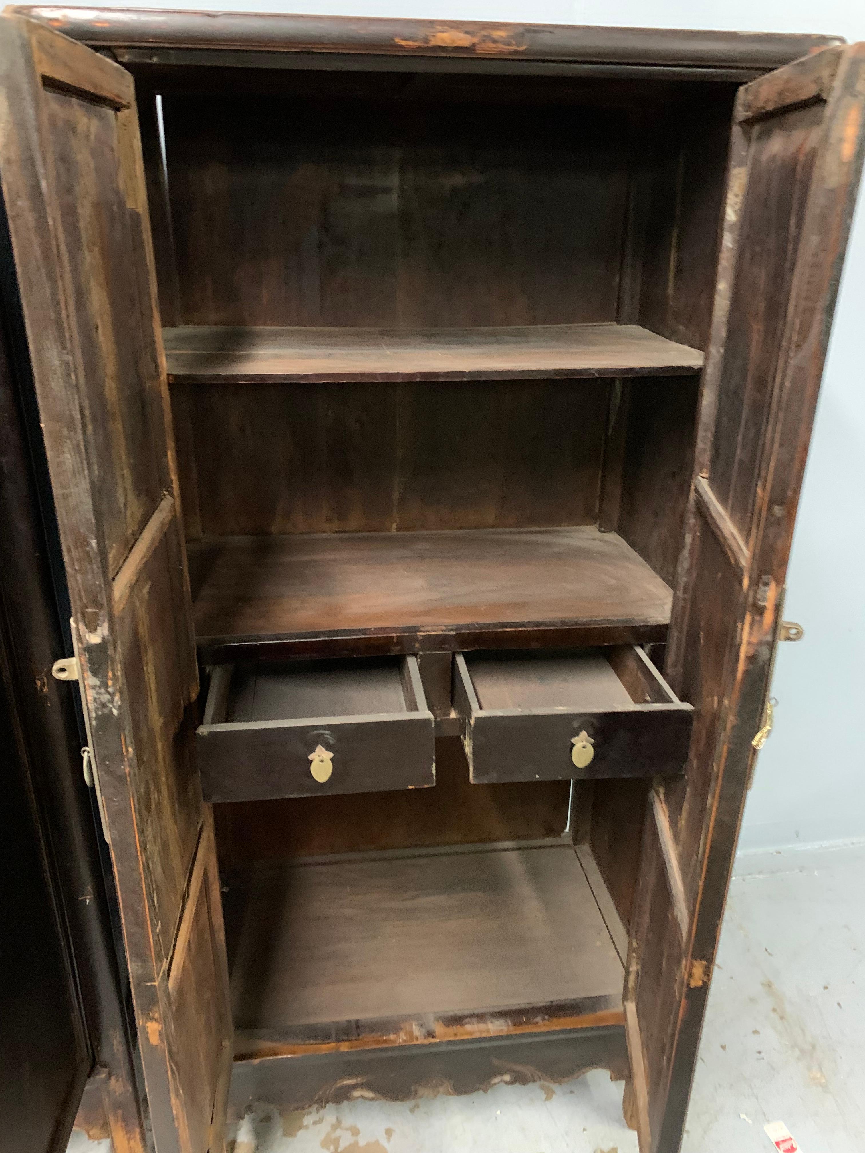 Pair of 19th Century Chinese Cabinets In Good Condition For Sale In Dallas, TX