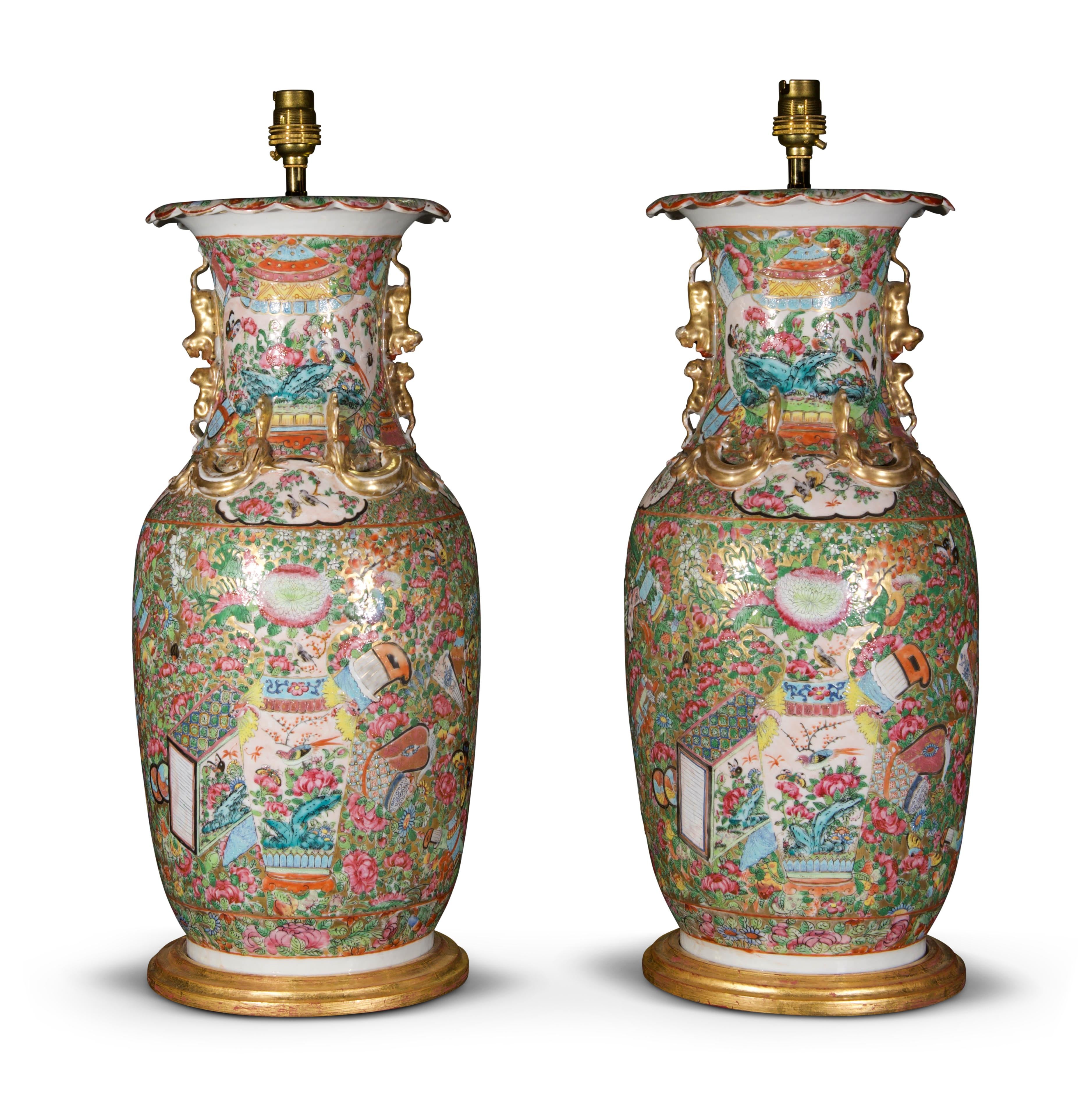 Pair of 19th Century Chinese Canton Baluster Porcelain Antique Table Lamps For Sale 1