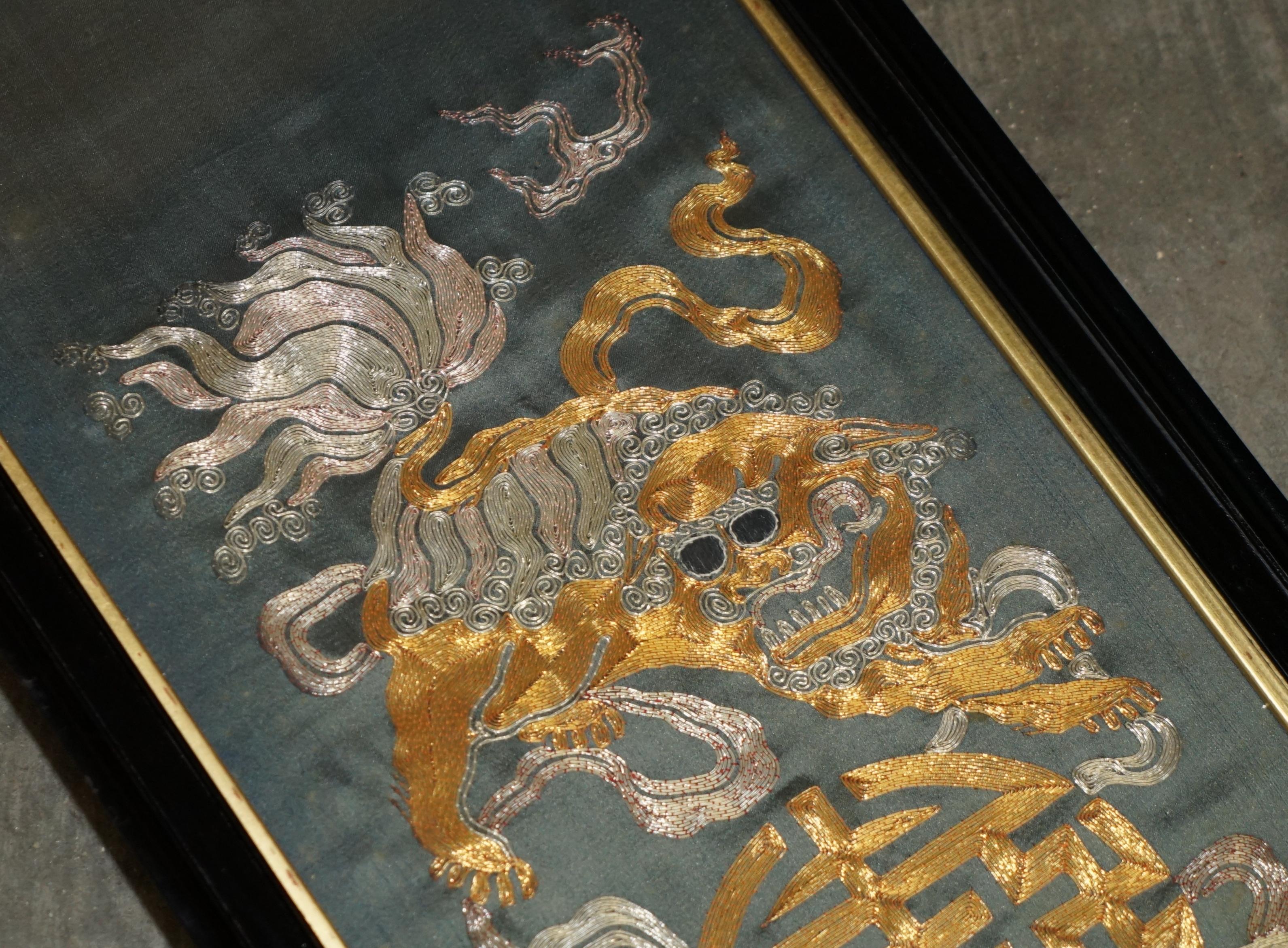 PAIR OF 19TH CENTURY CHINESE DRAGON FOO DOG GOLD SILVER STITCH SILK EMBROIDERIEs For Sale 2