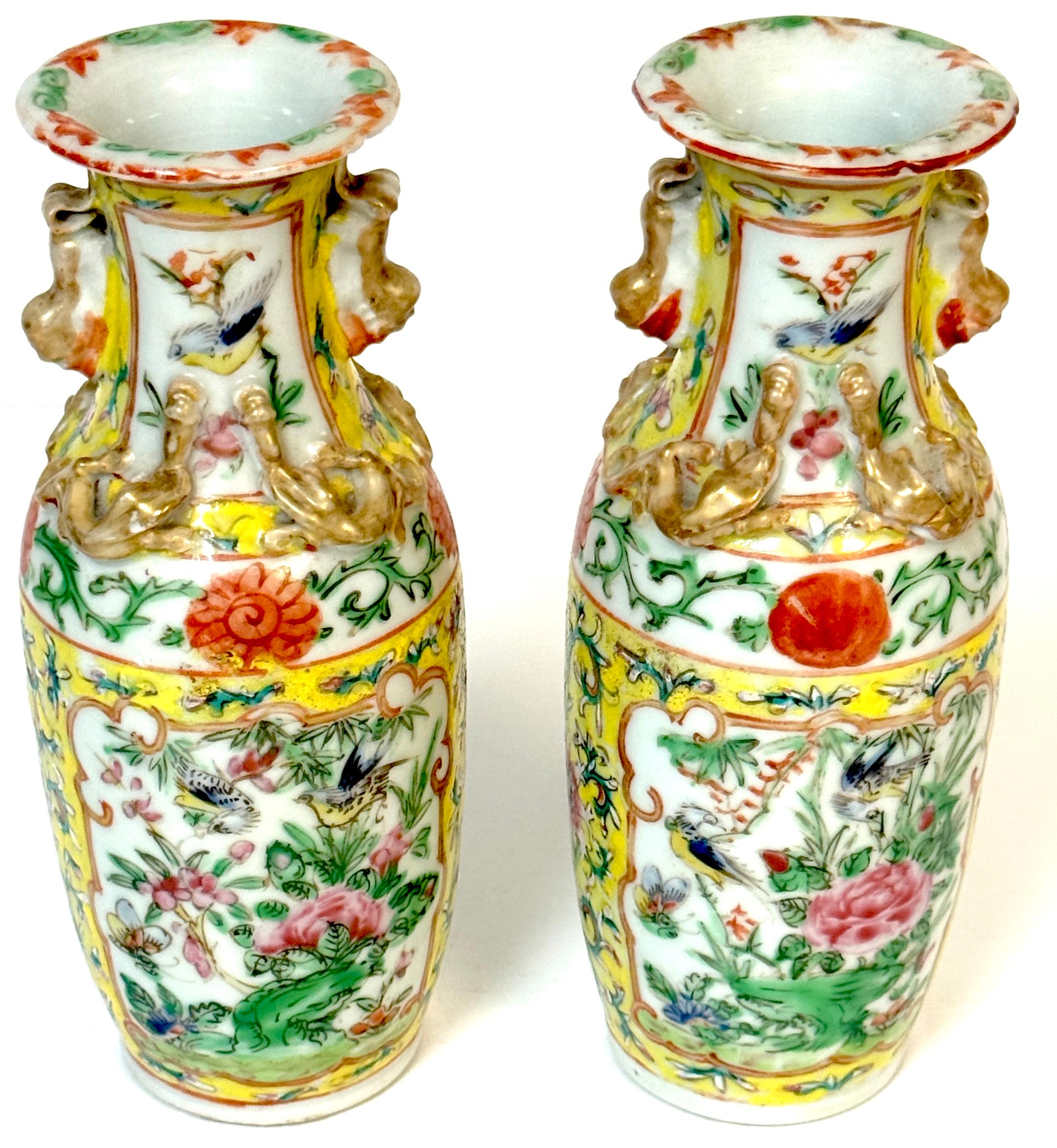 Pair of 19th Century Chinese Export Famille Rose Vases Gilt Foo Lion Handles For Sale 1