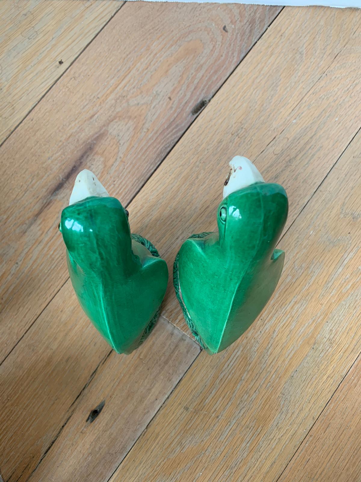 Pair of 19th Century Chinese Export Green Glazed Porcelain Parrots, Unmarked For Sale 3