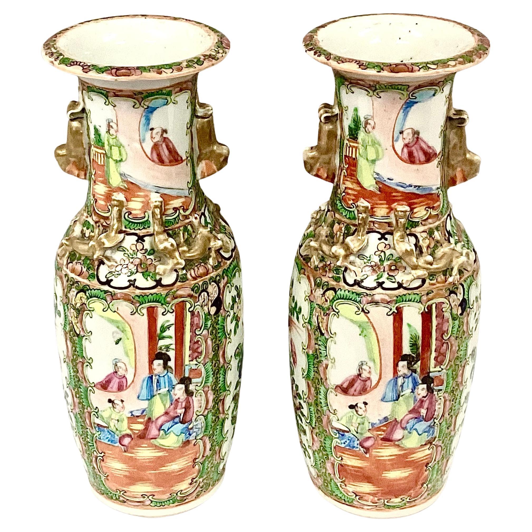 Pair of 19th Century Chinese Famille Rose Medallion Porcelain Vases For Sale