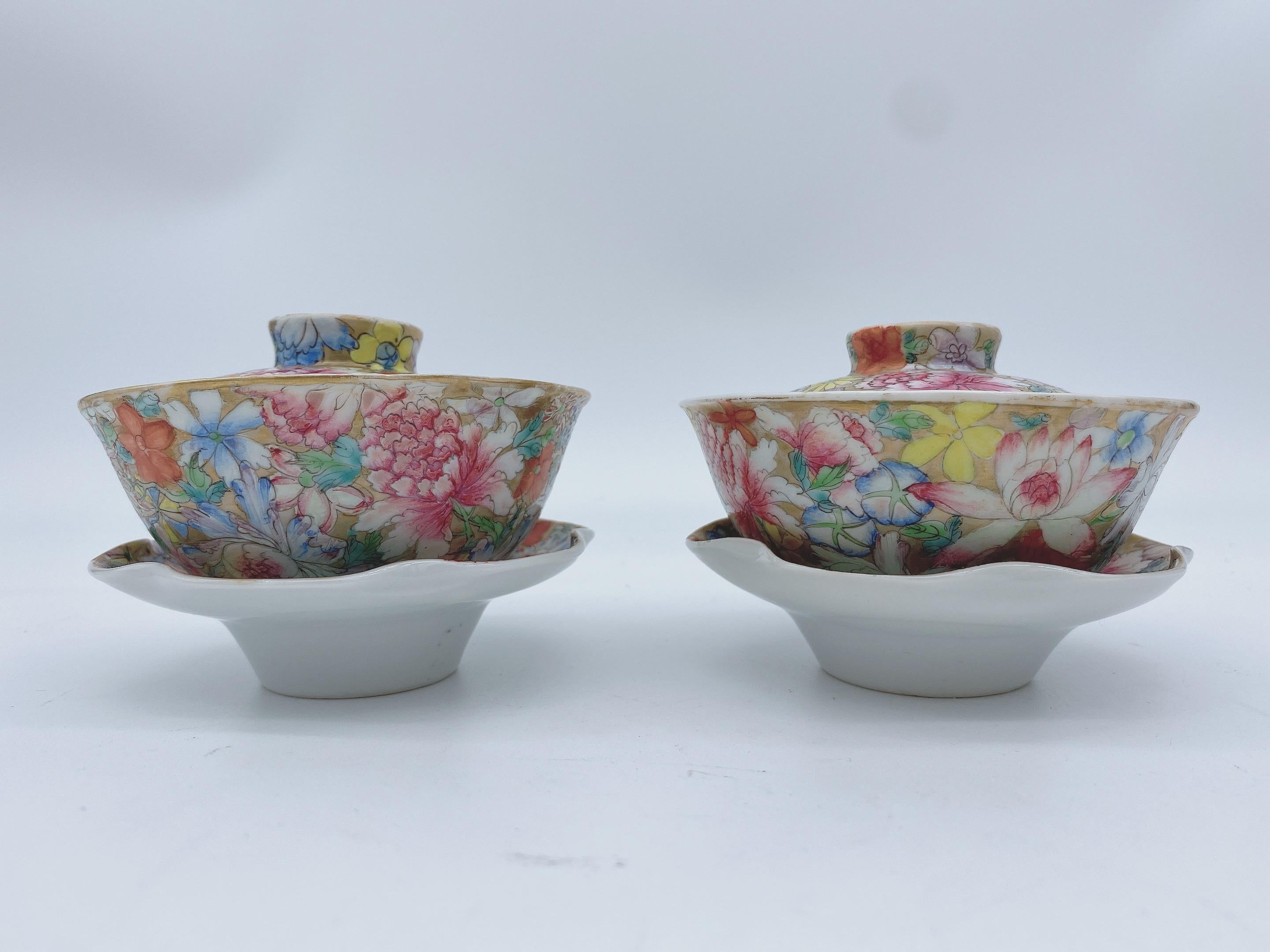 Qing Pair of 19th Century Chinese Flower-Blossom Porcelain Cups with Cover and Base For Sale