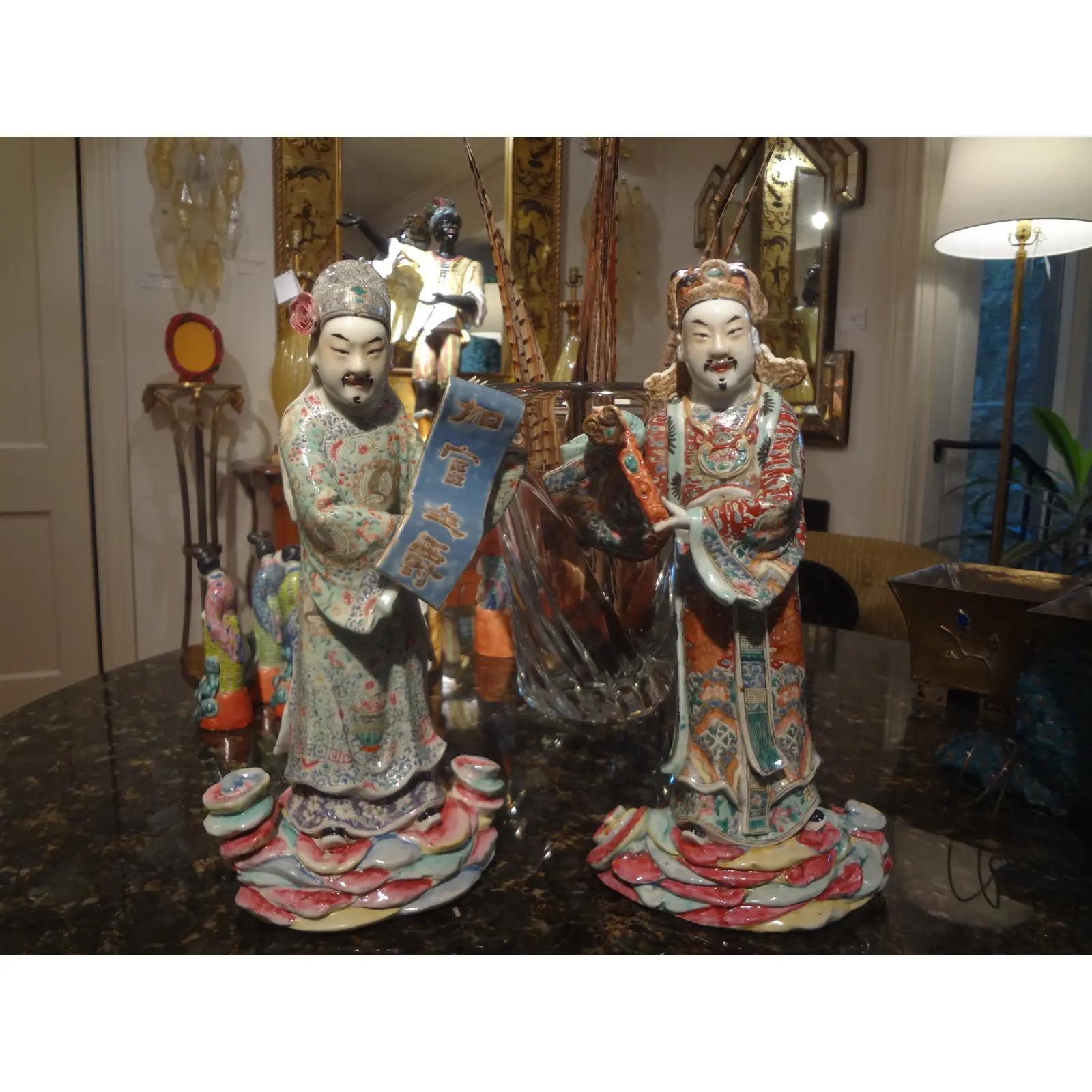 Pair of 19th Century Chinese Hand Decorated Porcelain Scholar Figures For Sale 8