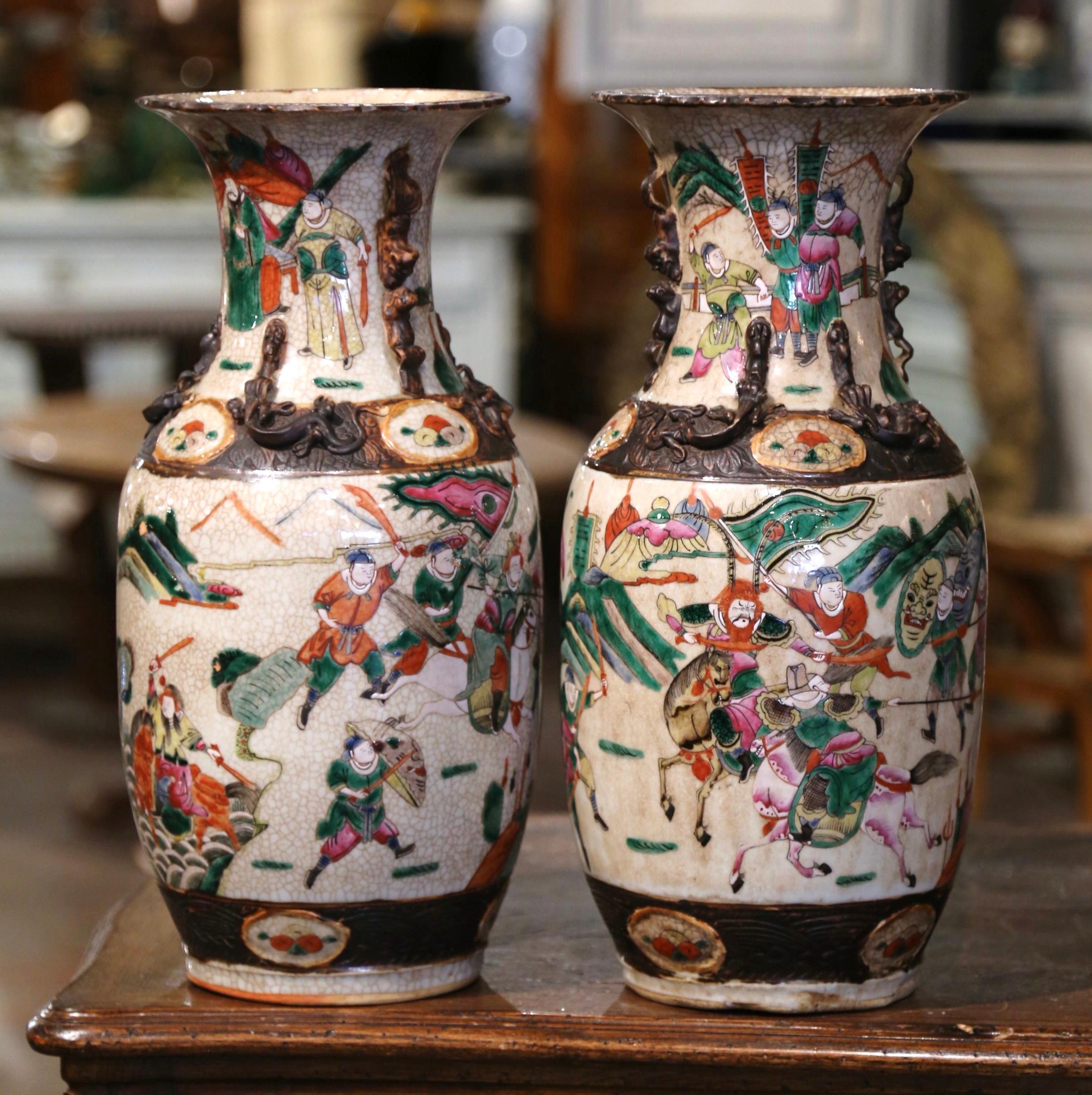Pair of 19th Century Chinese Hand Painted Glazed Ceramic Vases For Sale 1