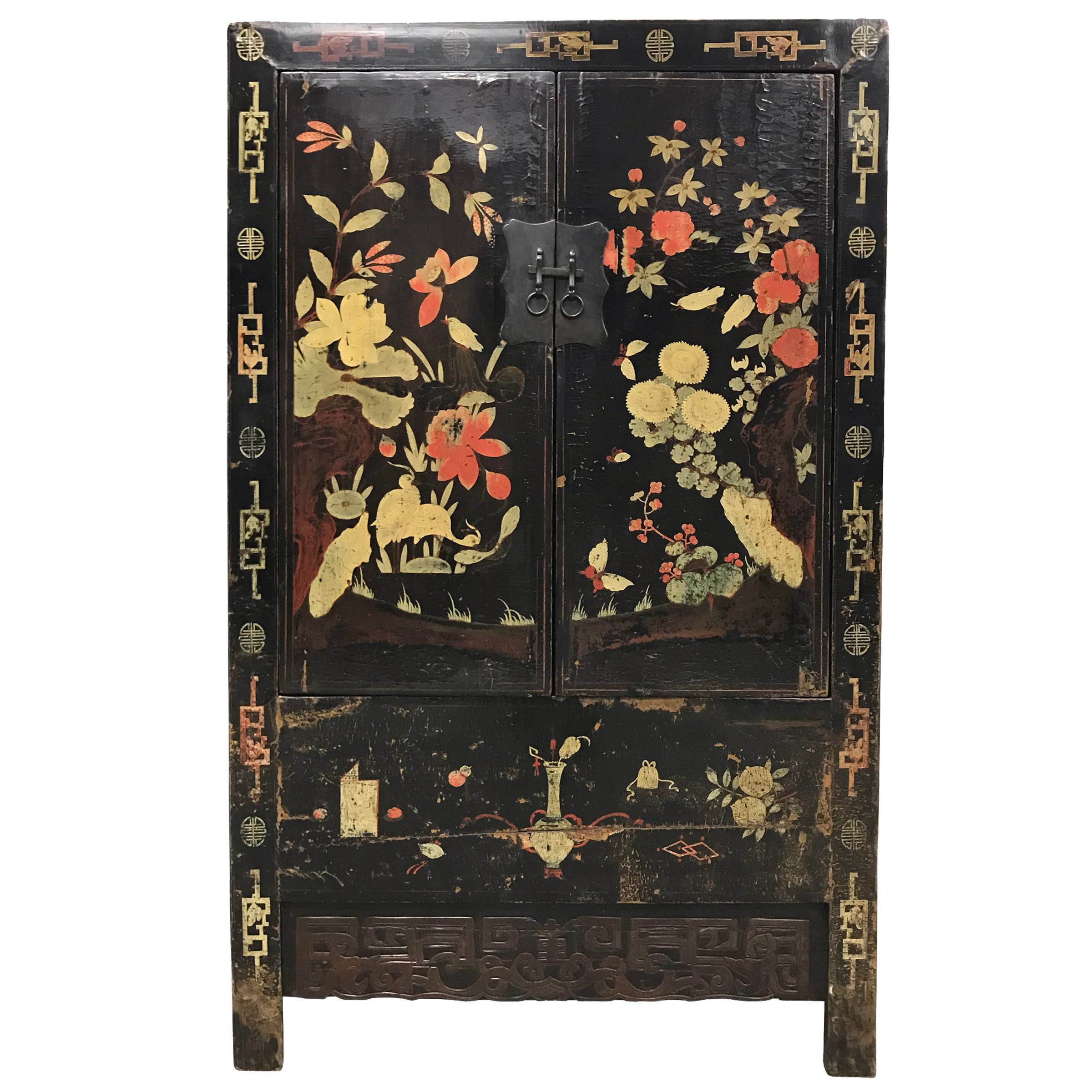 Chinoiserie Pair of 19th Century Chinese Painted Cabinets