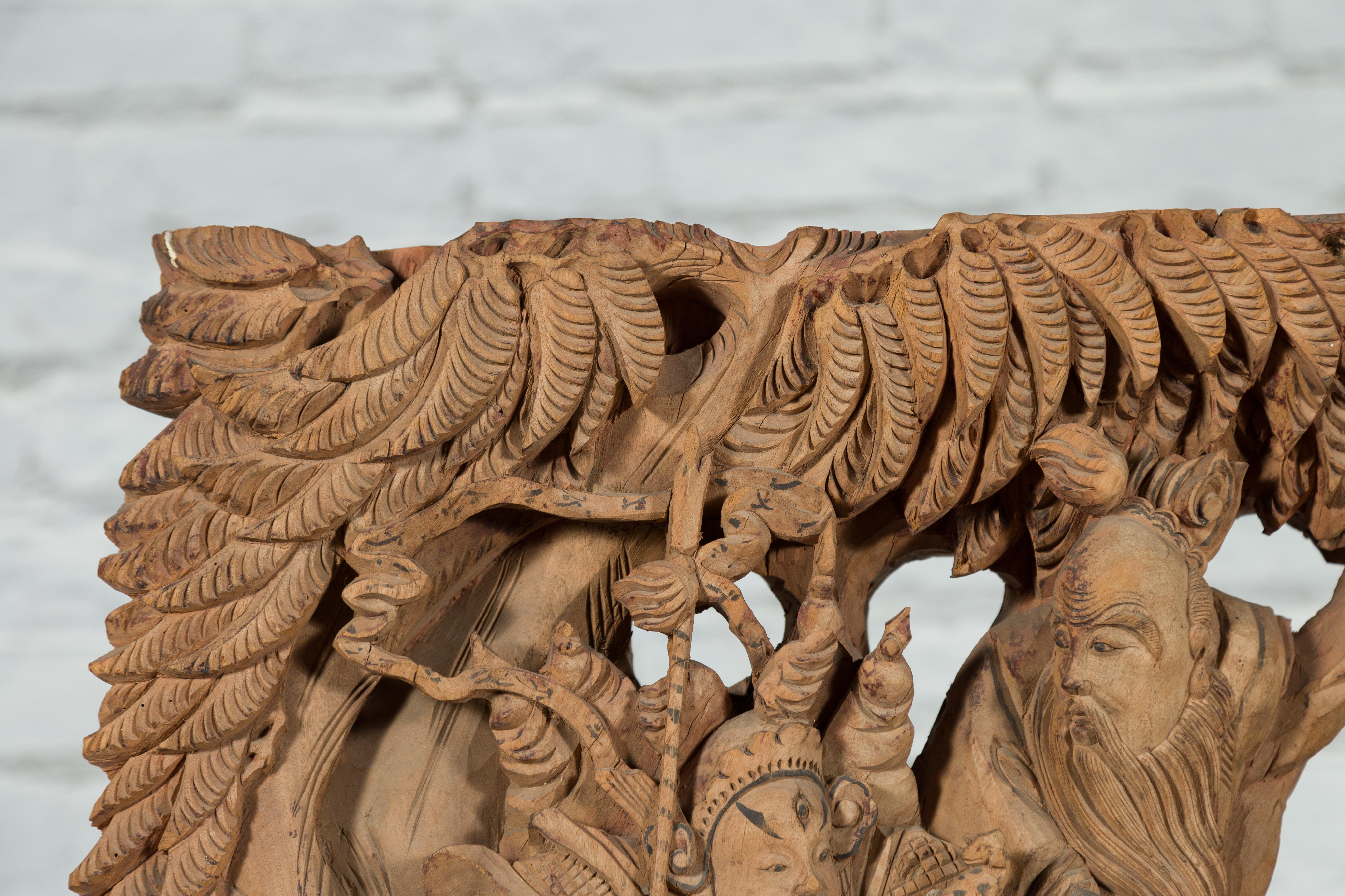 Legno Coppia di mensole da tempio in legno intagliate a mano della dinastia cinese Qing del XIX secolo in vendita