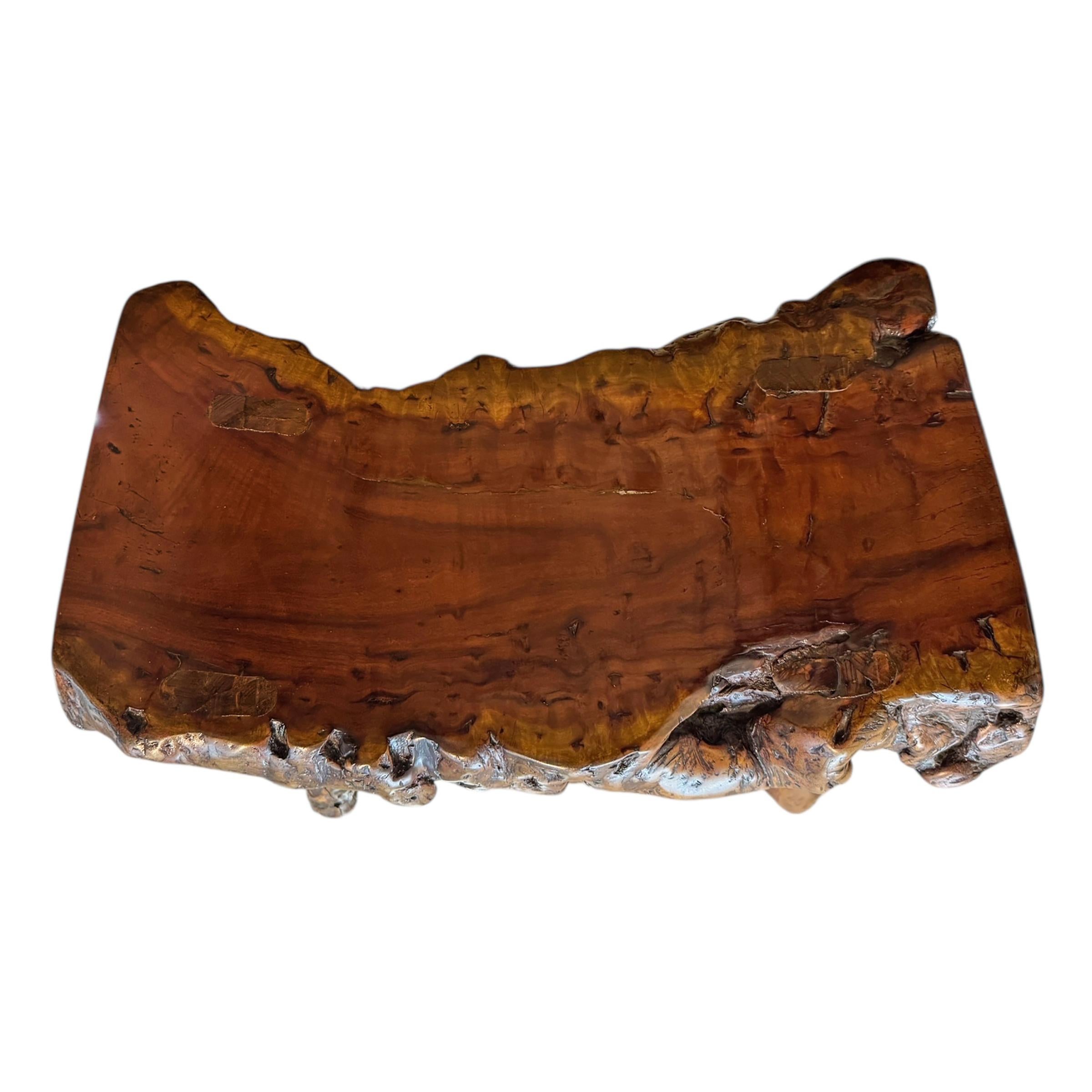 Pareja de taburetes chinos de madera de raíz del siglo XIX en venta 3