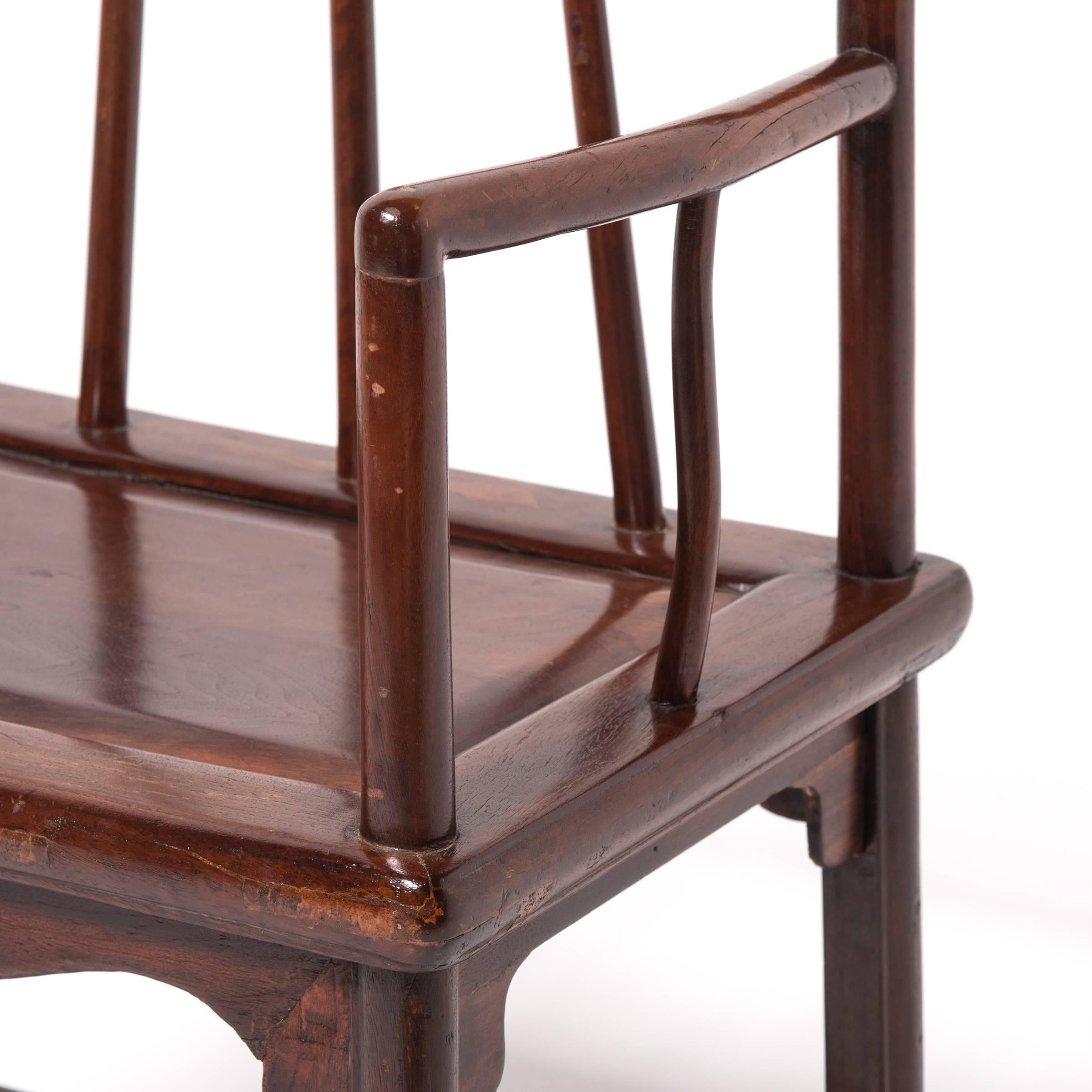 XIXe siècle Paire de fauteuils chinois à dossier fuseau, vers 1850 en vente