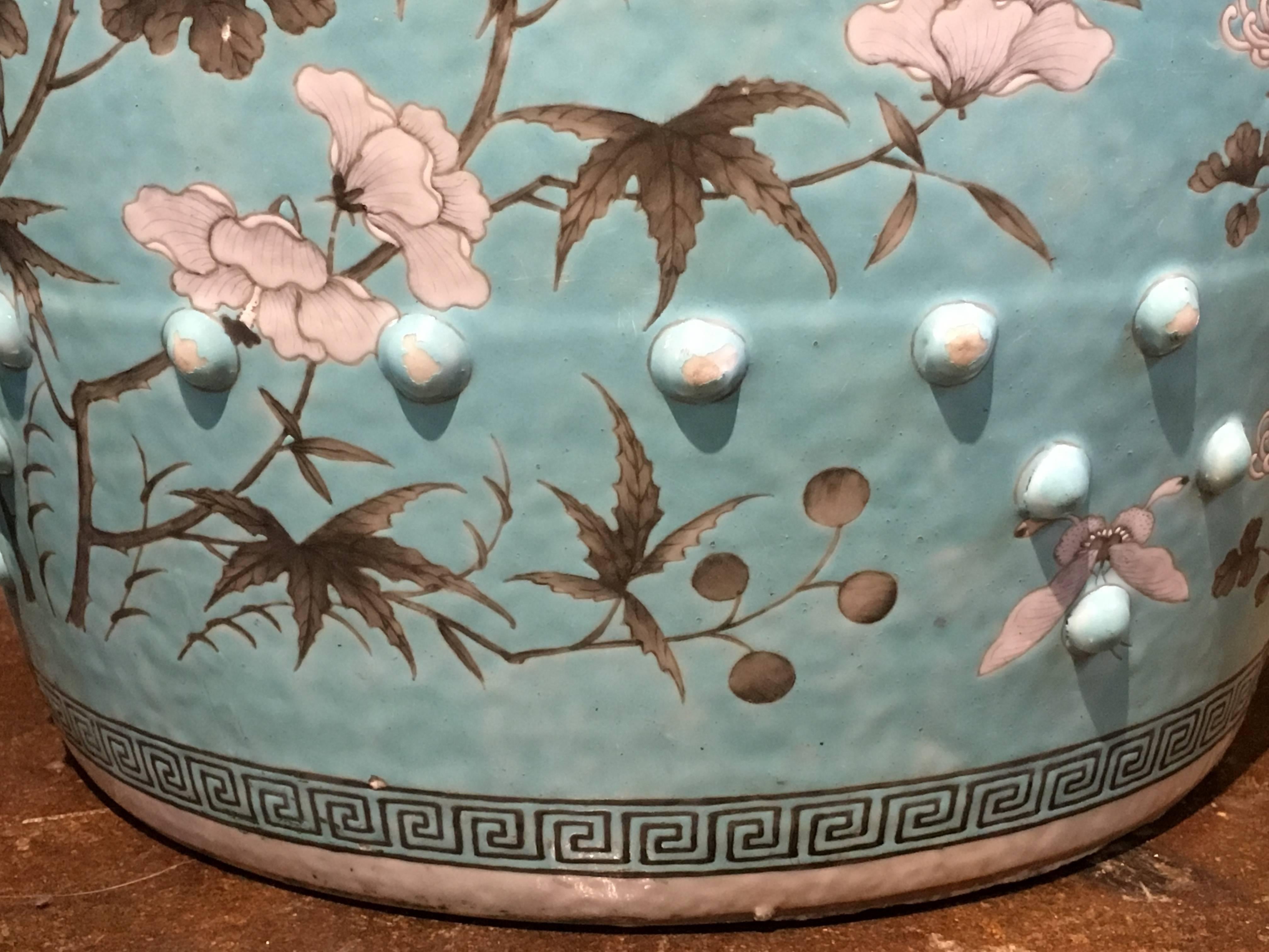 Pair of 19th Century Chinese Turquoise and Grisaille Porcelain Garden Stools 6
