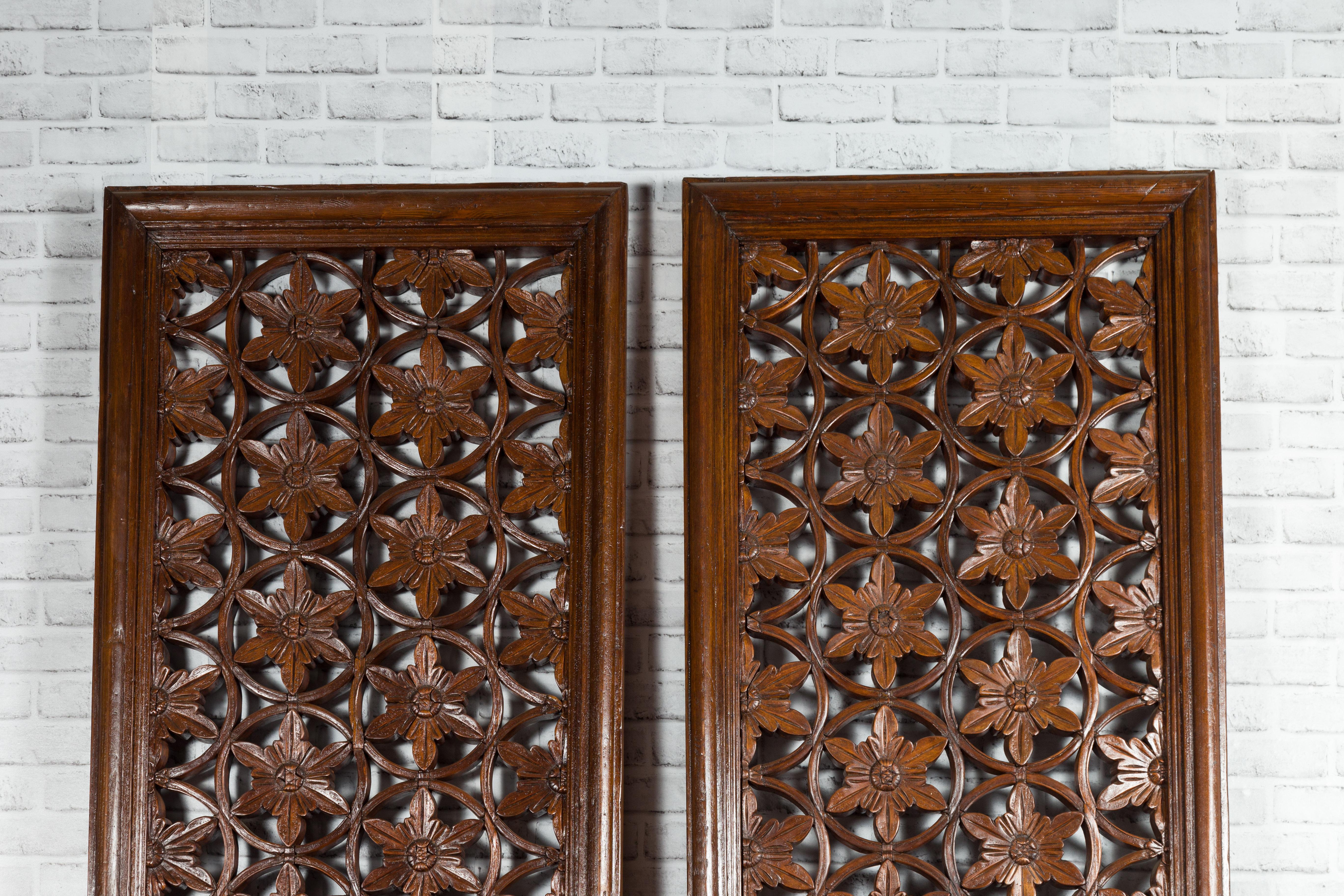 Pair of 19th Century Chinese Wooden Panels with Floral Motifs and Carved Objects For Sale 1