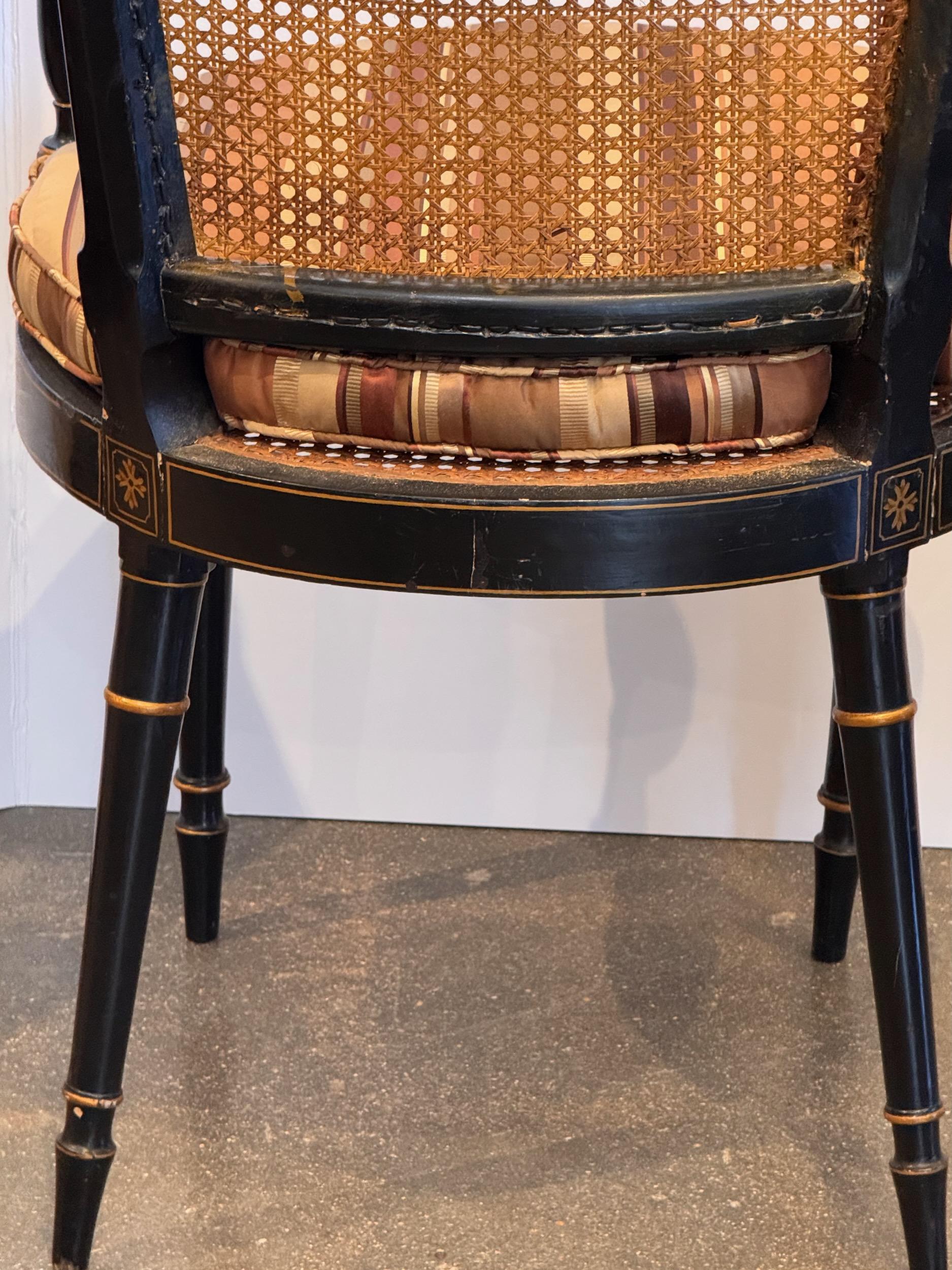 Paire de chaises Chinoiserie du 19ème siècle en vente 6