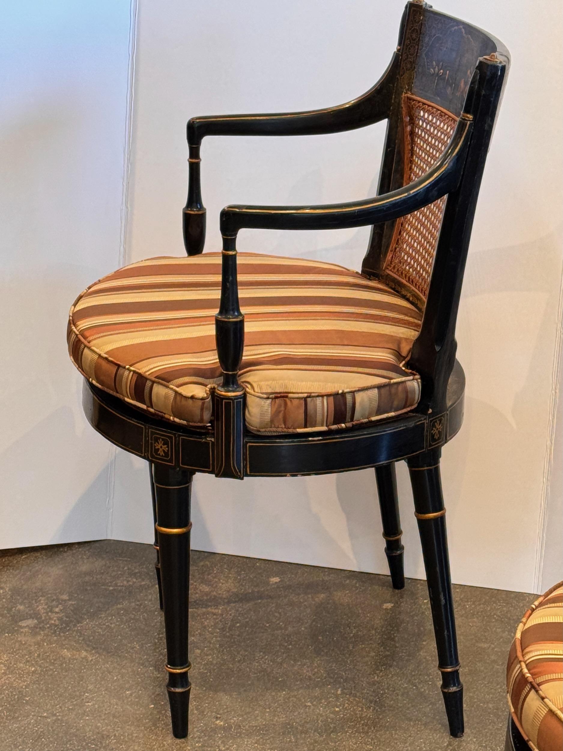 Paire de chaises Chinoiserie du 19ème siècle en vente 3