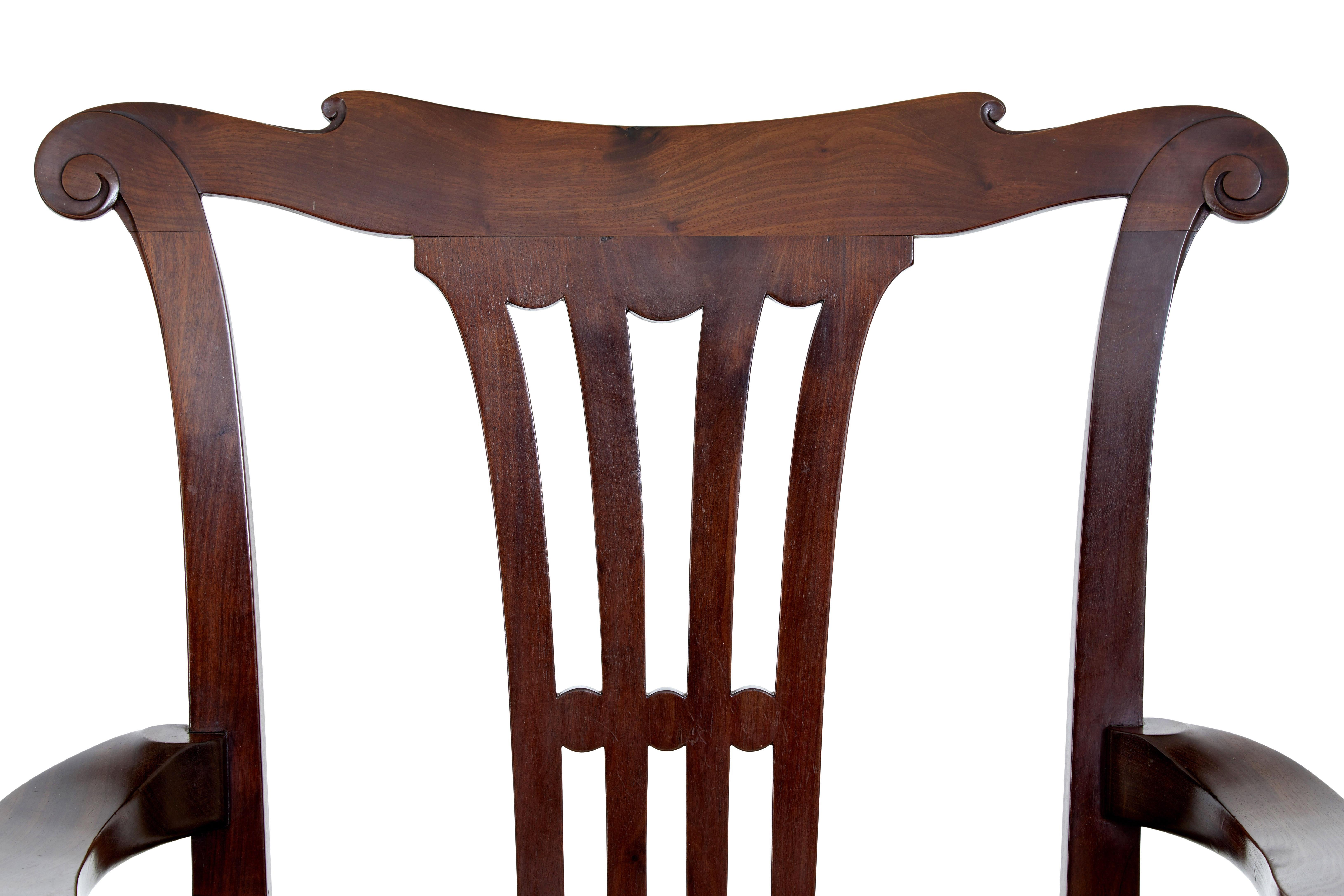 Chippendale Pair of 19th century chippendale design mahogany armchairs en vente