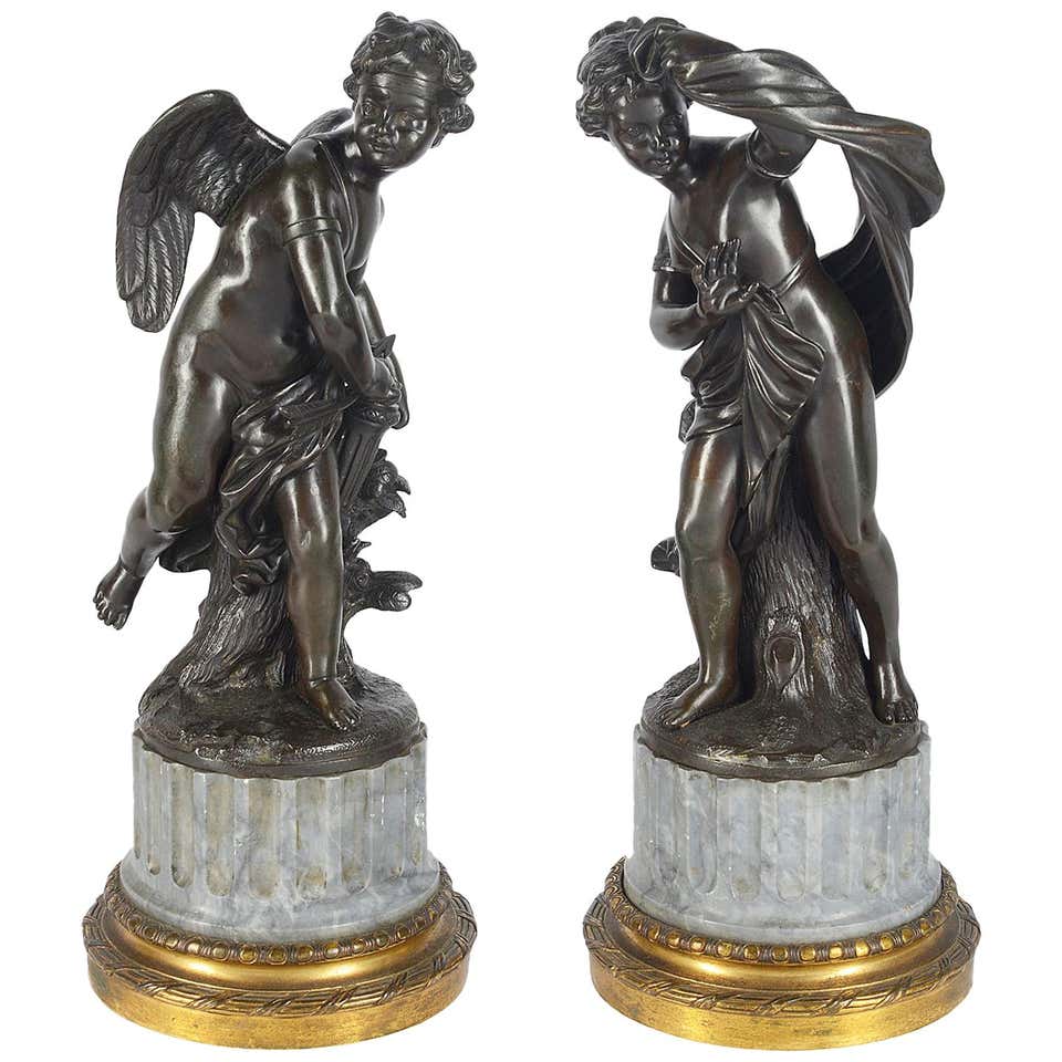 Pair of 19th Century Classical Bronze Statues For Sale