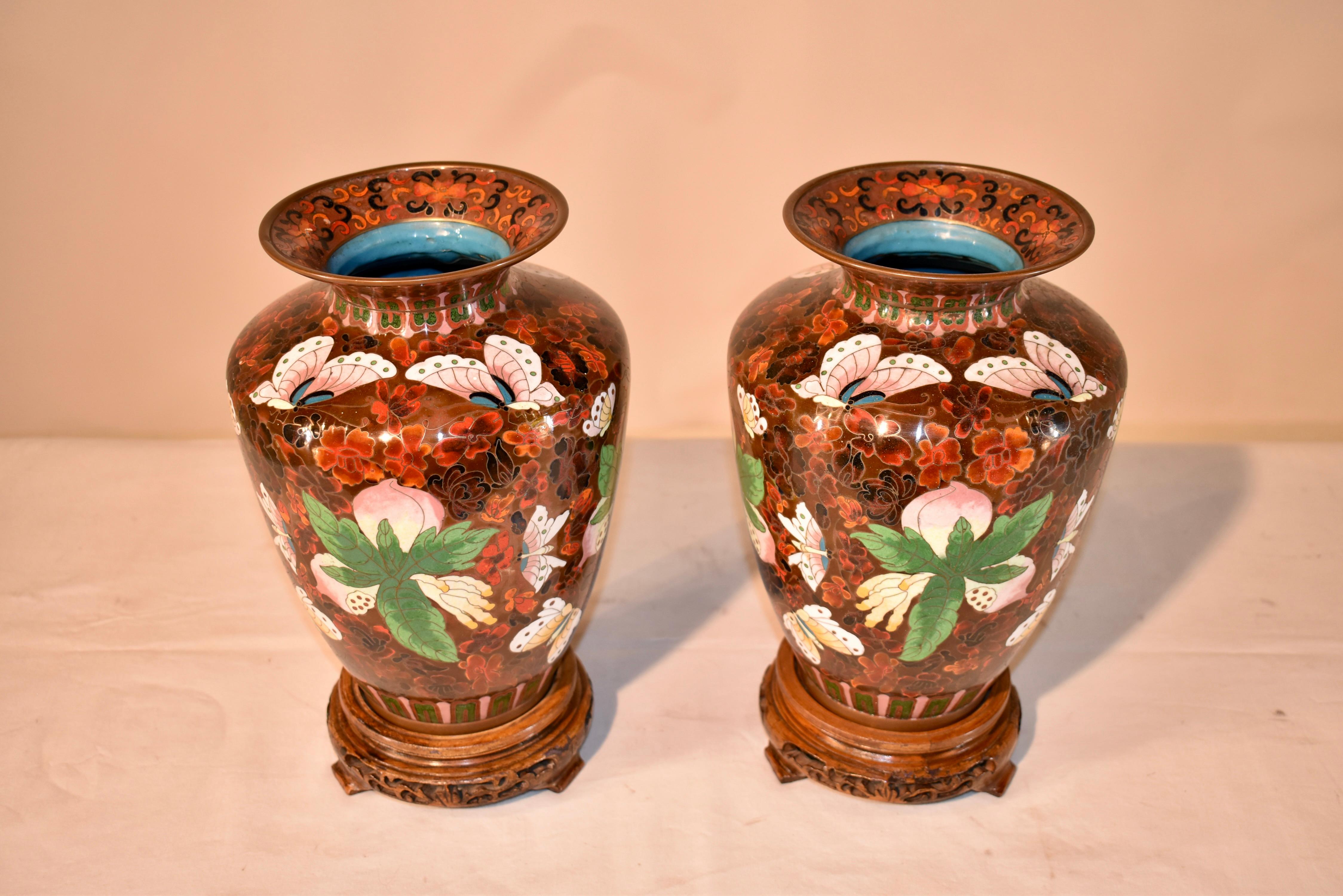 Enameled Pair of 19th Century Cloisonné Vases For Sale