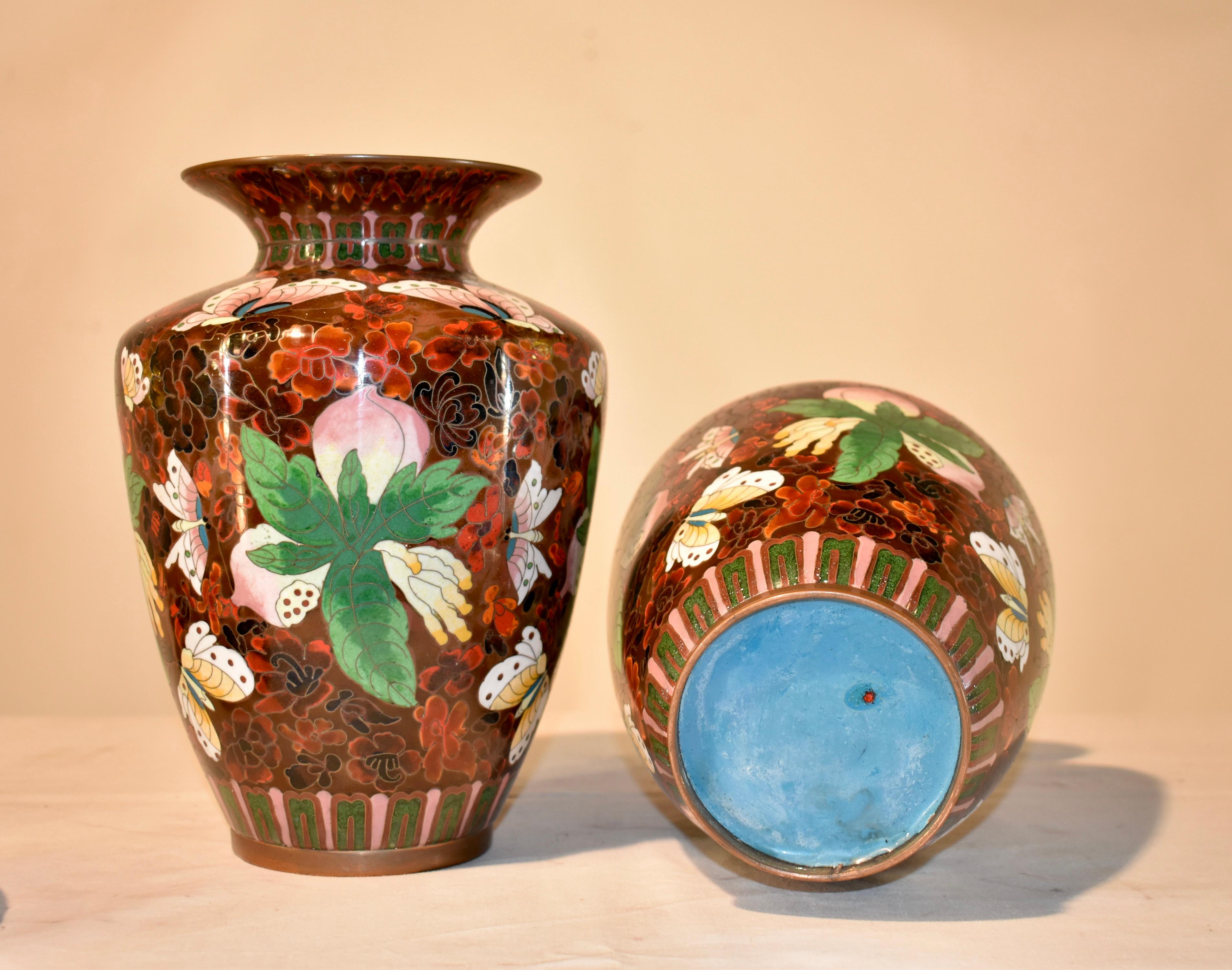 Pair of 19th Century Cloisonné Vases For Sale 1