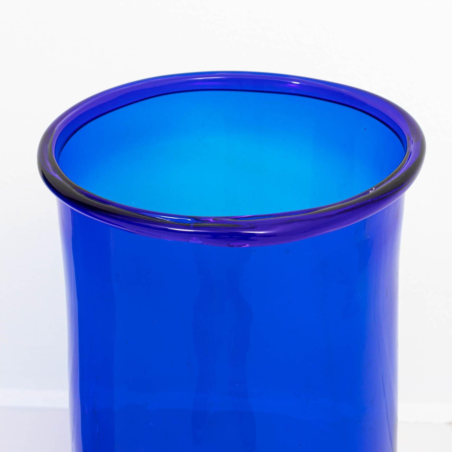 Pair of 19th Century Cobalt Blue Glasses on Silver Base Hurricanes In Good Condition In Stamford, CT