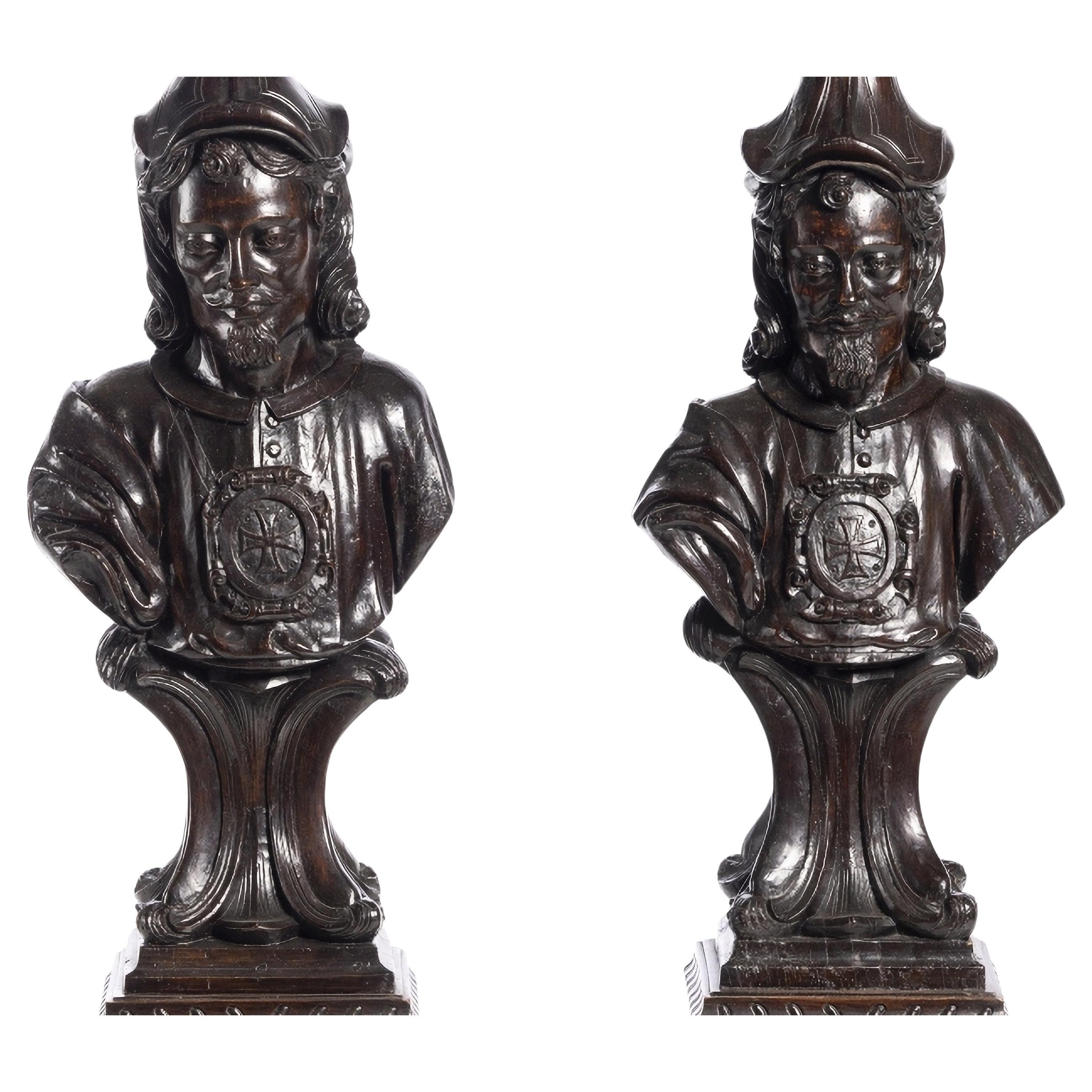 PAIR OF 19TH-CENTURY COLUMNS Made of Chestnut Wood with Carvings For Sale