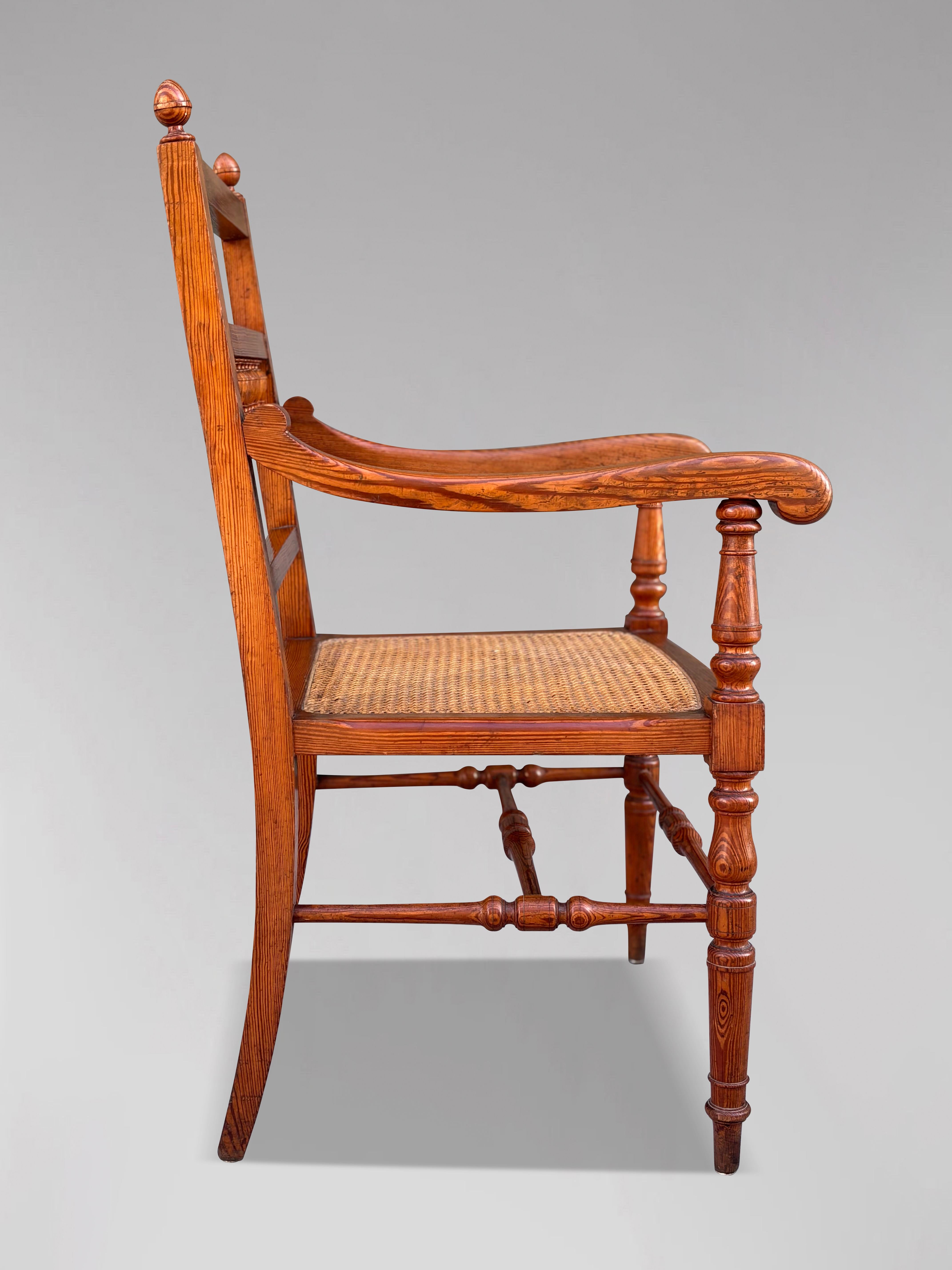 Pair of 19th Century Country Farmhouse Pitch Pine Armchairs In Good Condition For Sale In Petworth,West Sussex, GB