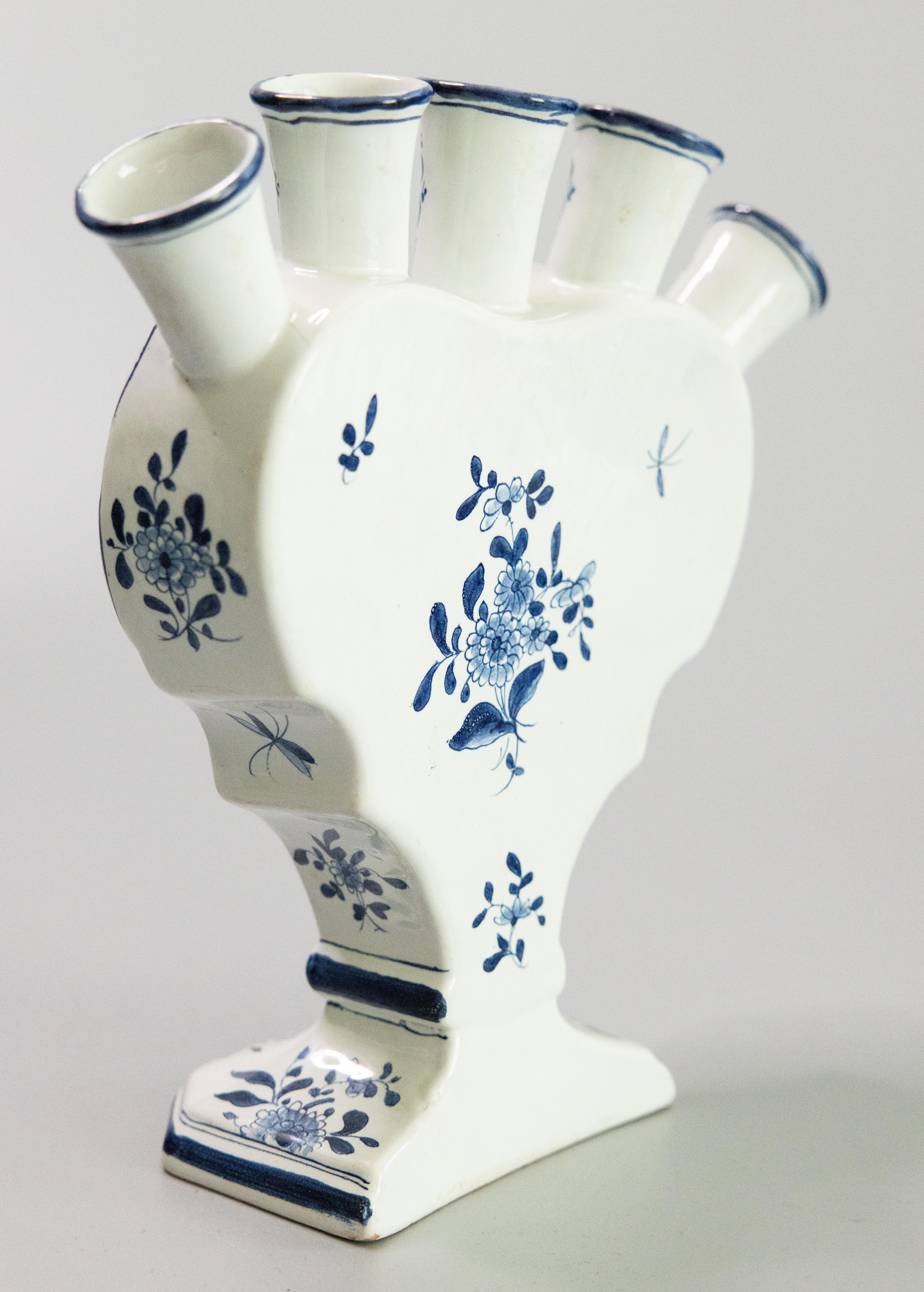 Pair of 19th Century Dutch Delft Faience Chinoiserie Tulip Vases Tulipieres For Sale 7
