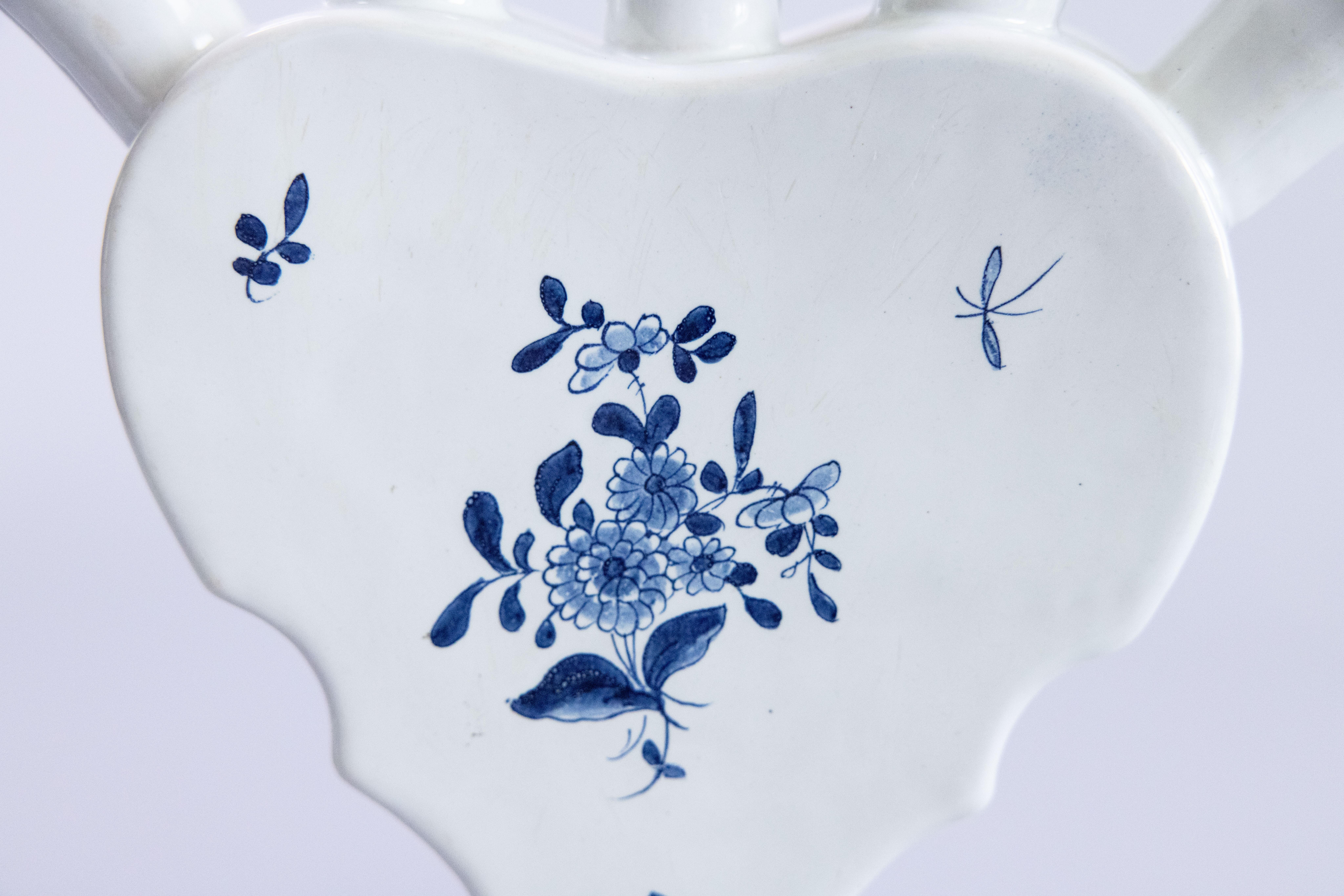 Pair of 19th Century Dutch Delft Faience Chinoiserie Tulip Vases Tulipieres en venta 6