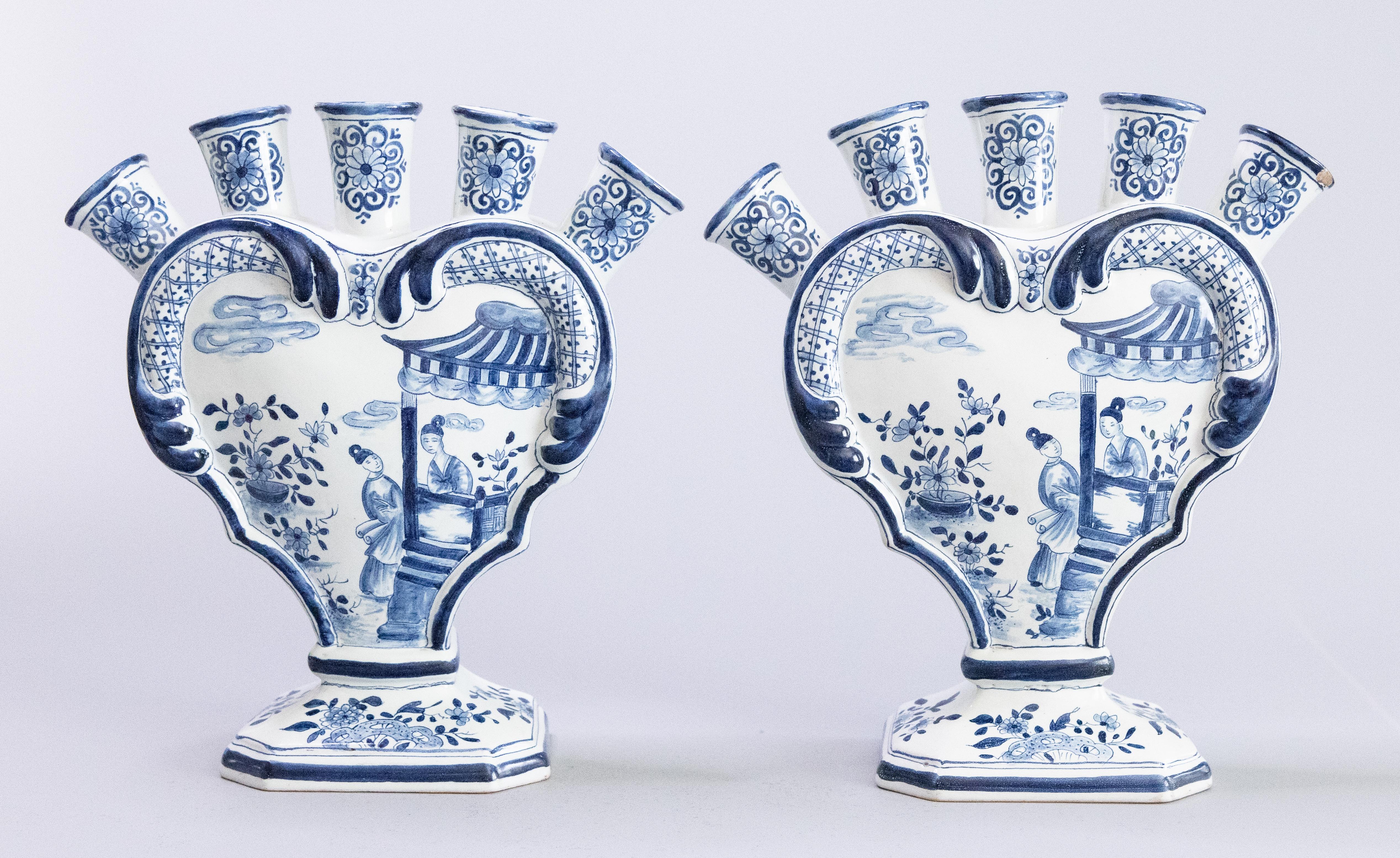 Pair of 19th Century Dutch Delft Faience Chinoiserie Tulip Vases Tulipieres en venta 9