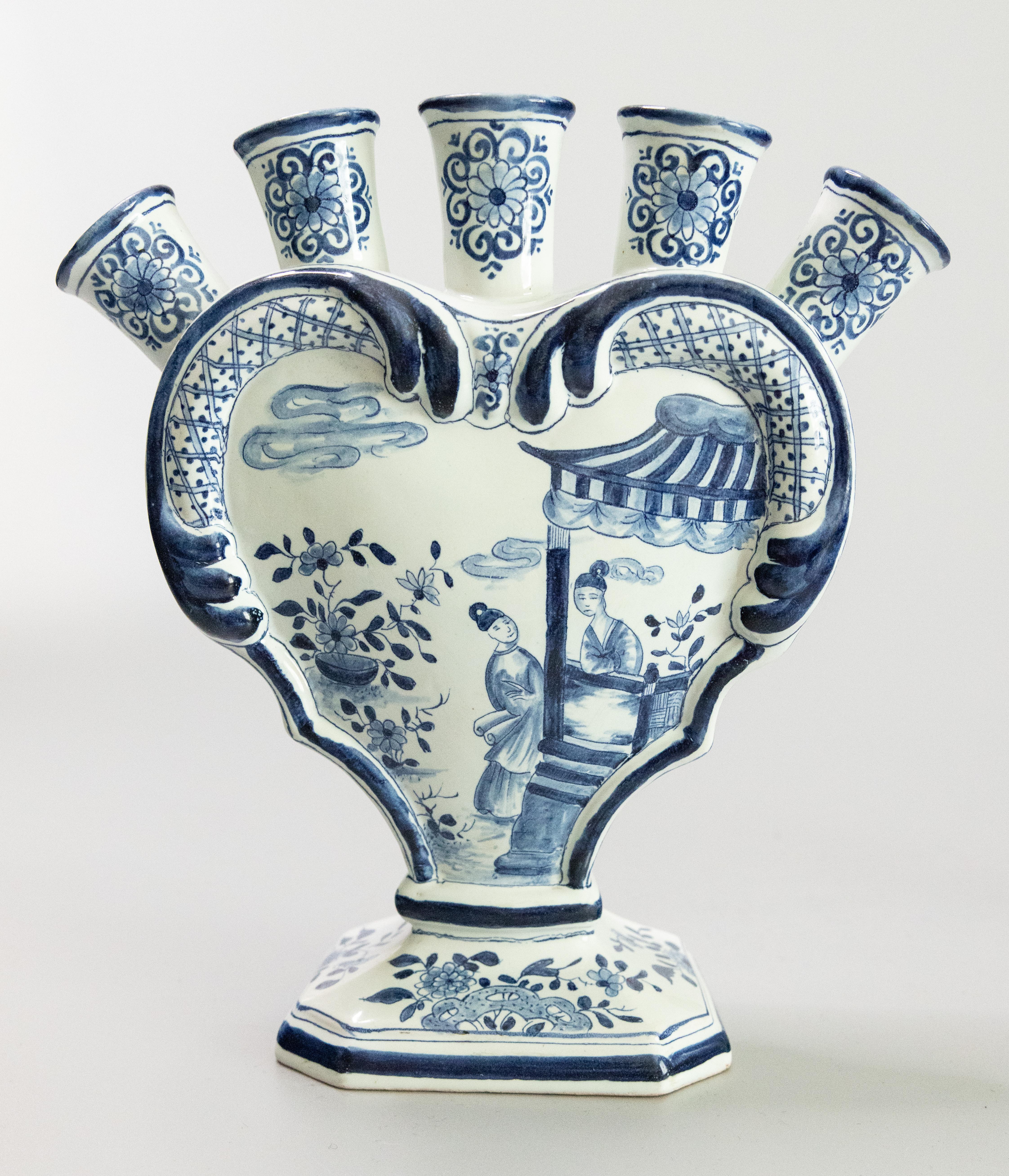 Pair of 19th Century Dutch Delft Faience Chinoiserie Tulip Vases Tulipieres For Sale 1