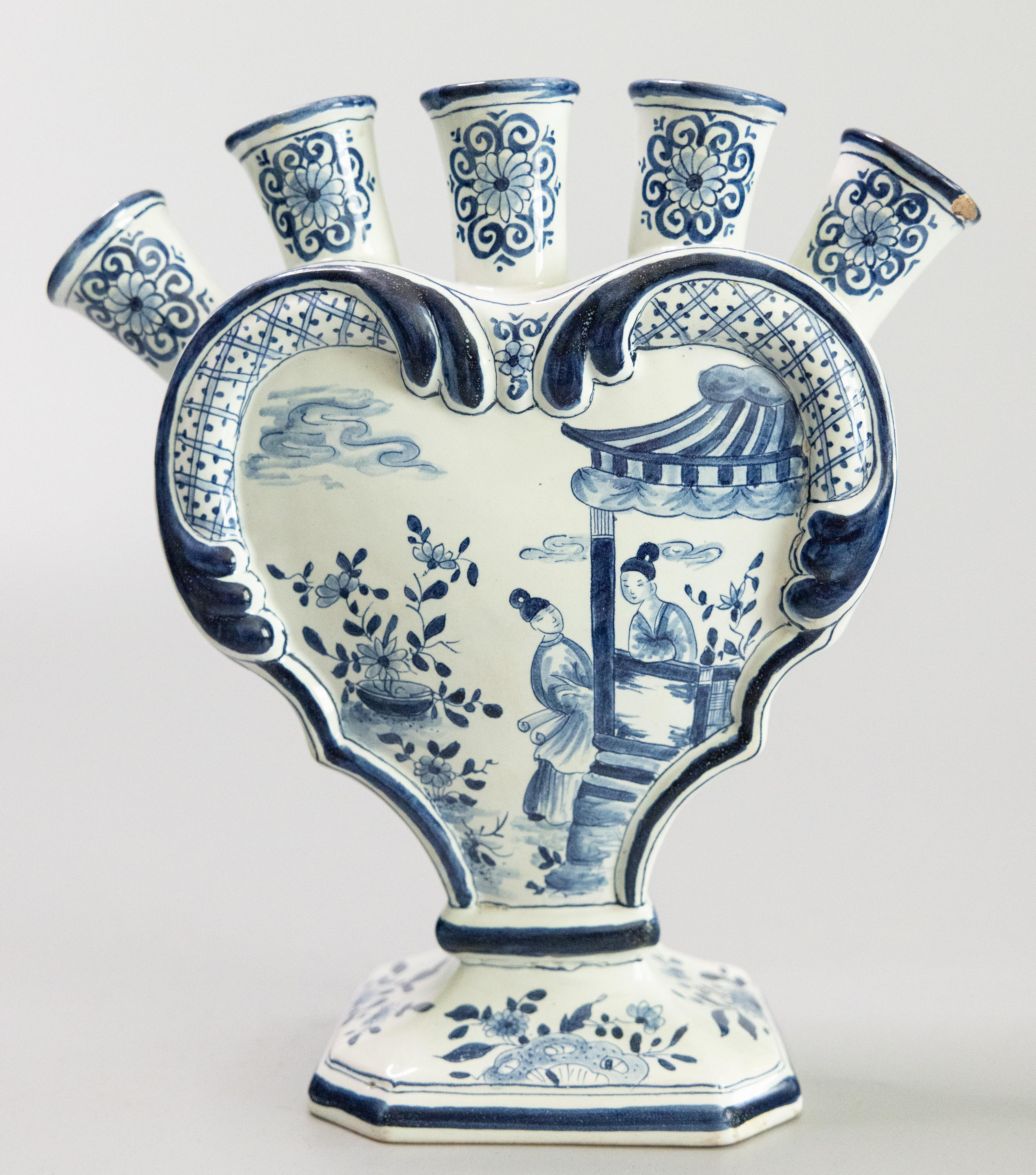 Pair of 19th Century Dutch Delft Faience Chinoiserie Tulip Vases Tulipieres For Sale 4