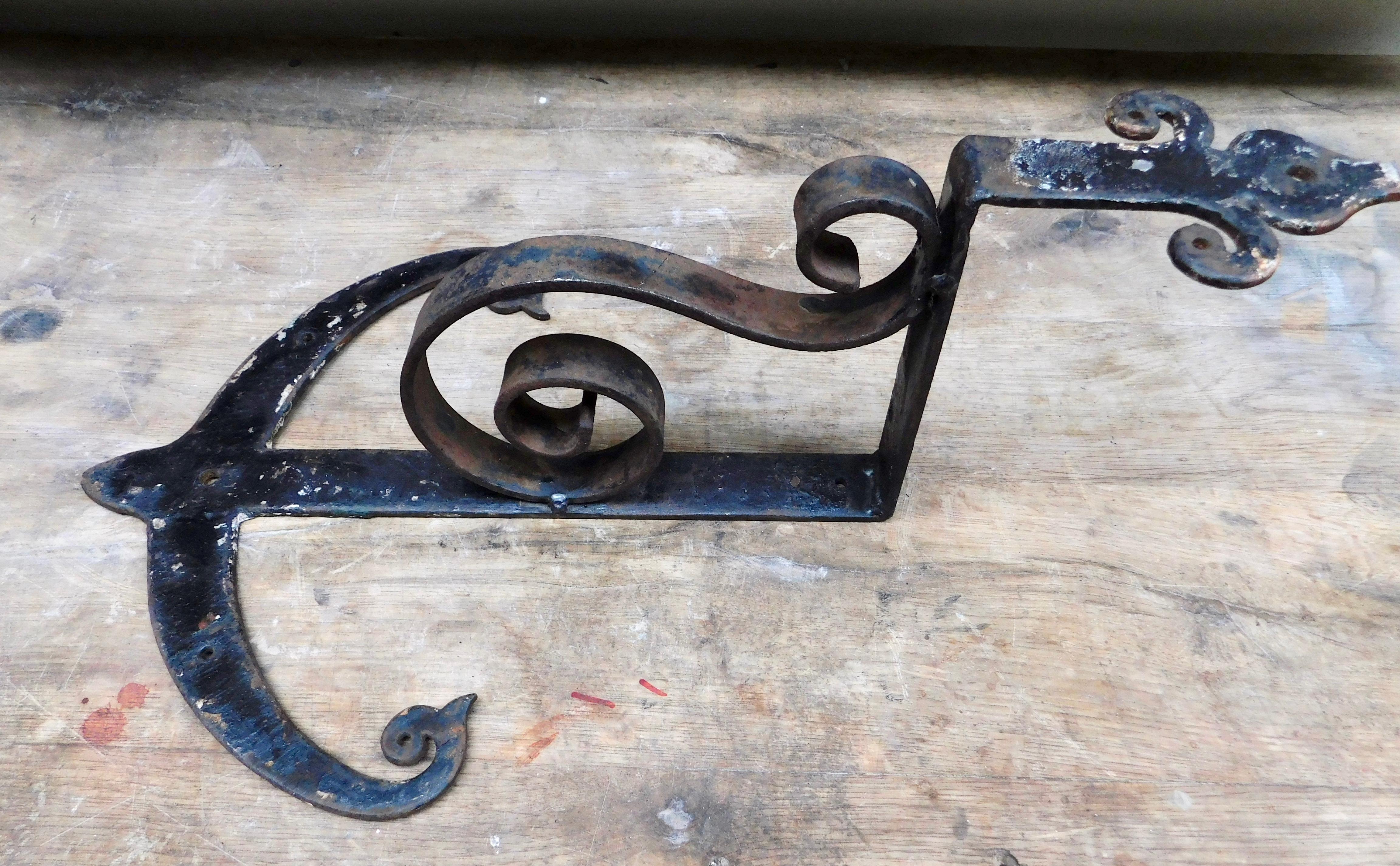 Pair of 19th Century Dutch Iron Anchor Shape Wall Brackets For Sale 4